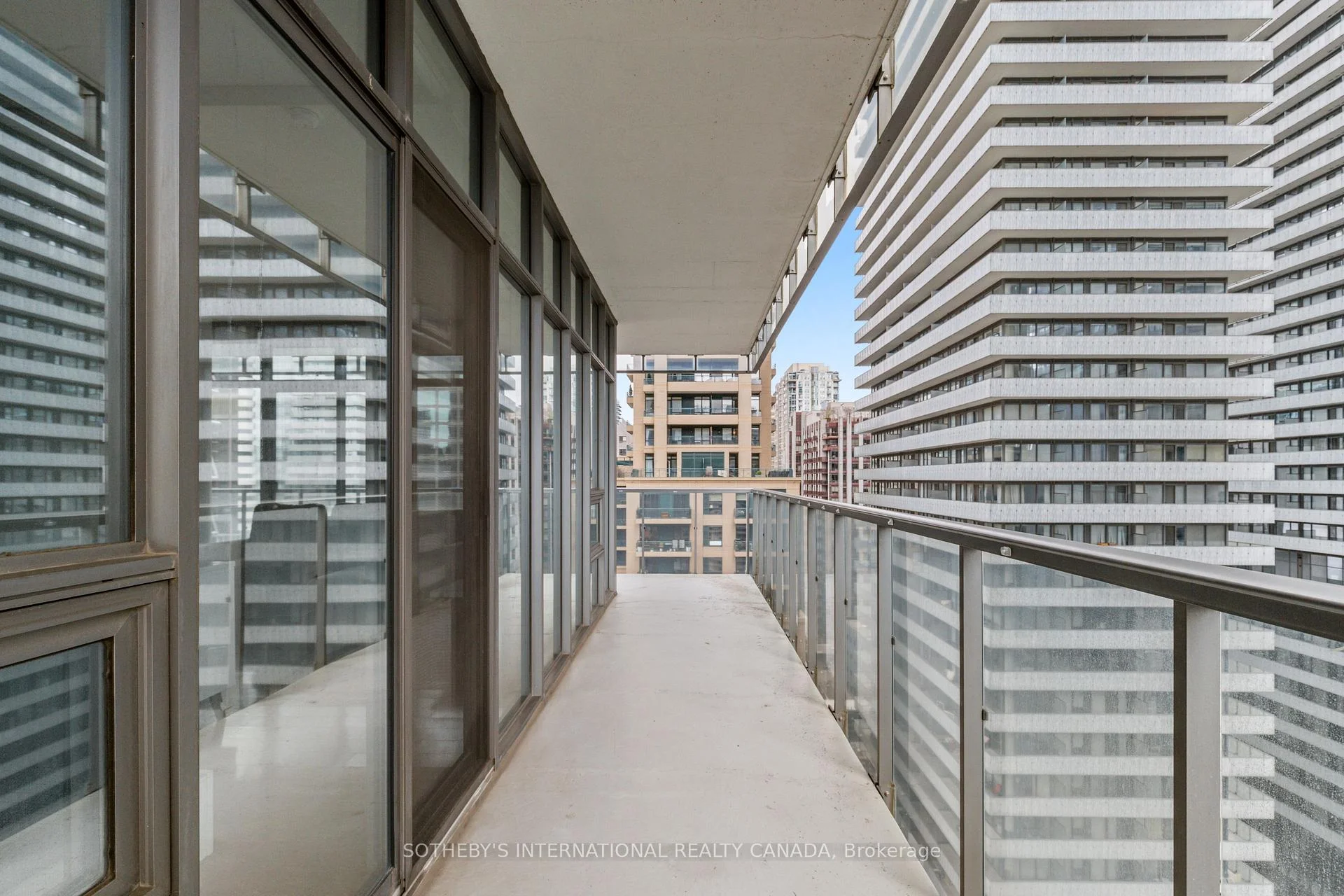 Photo 37 of Unit 1611, 33 Charles Street E, Toronto, Church-Yonge Corridor — HOMEH