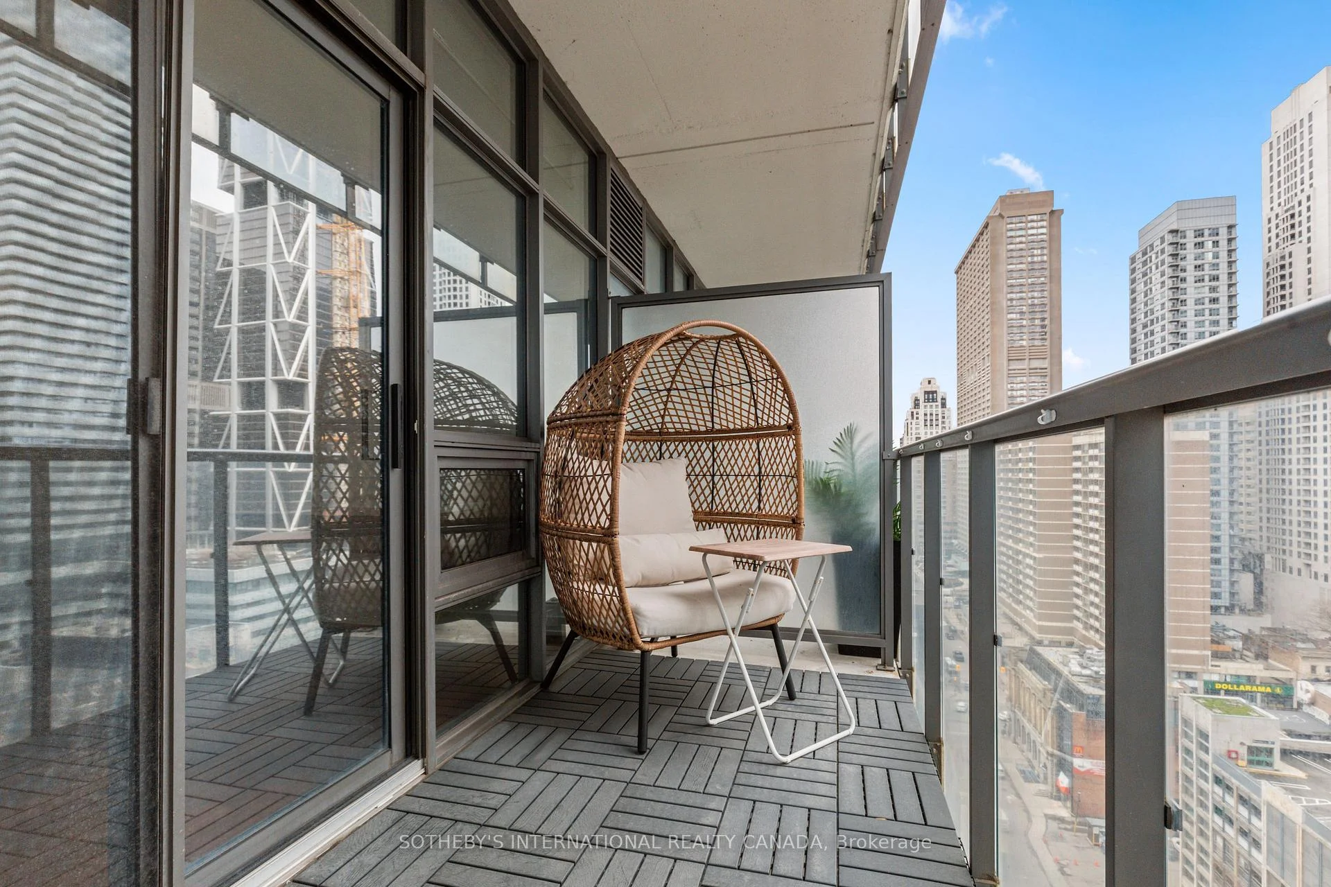 Photo 46 of Unit 1611, 33 Charles Street E, Toronto, Church-Yonge Corridor — HOMEH
