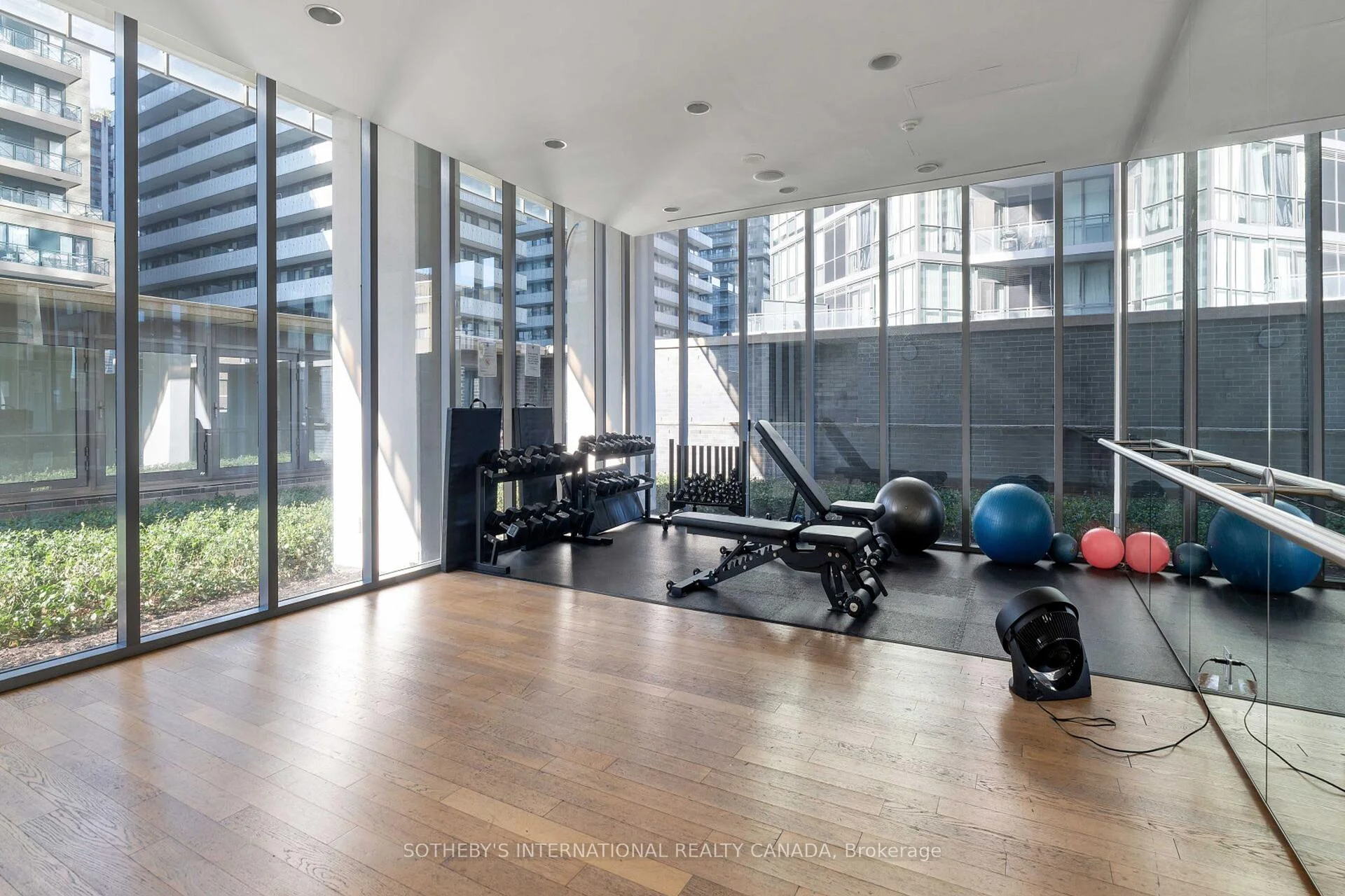 Photo 75 of Unit 1611, 33 Charles Street E, Toronto, Church-Yonge Corridor — HOMEH
