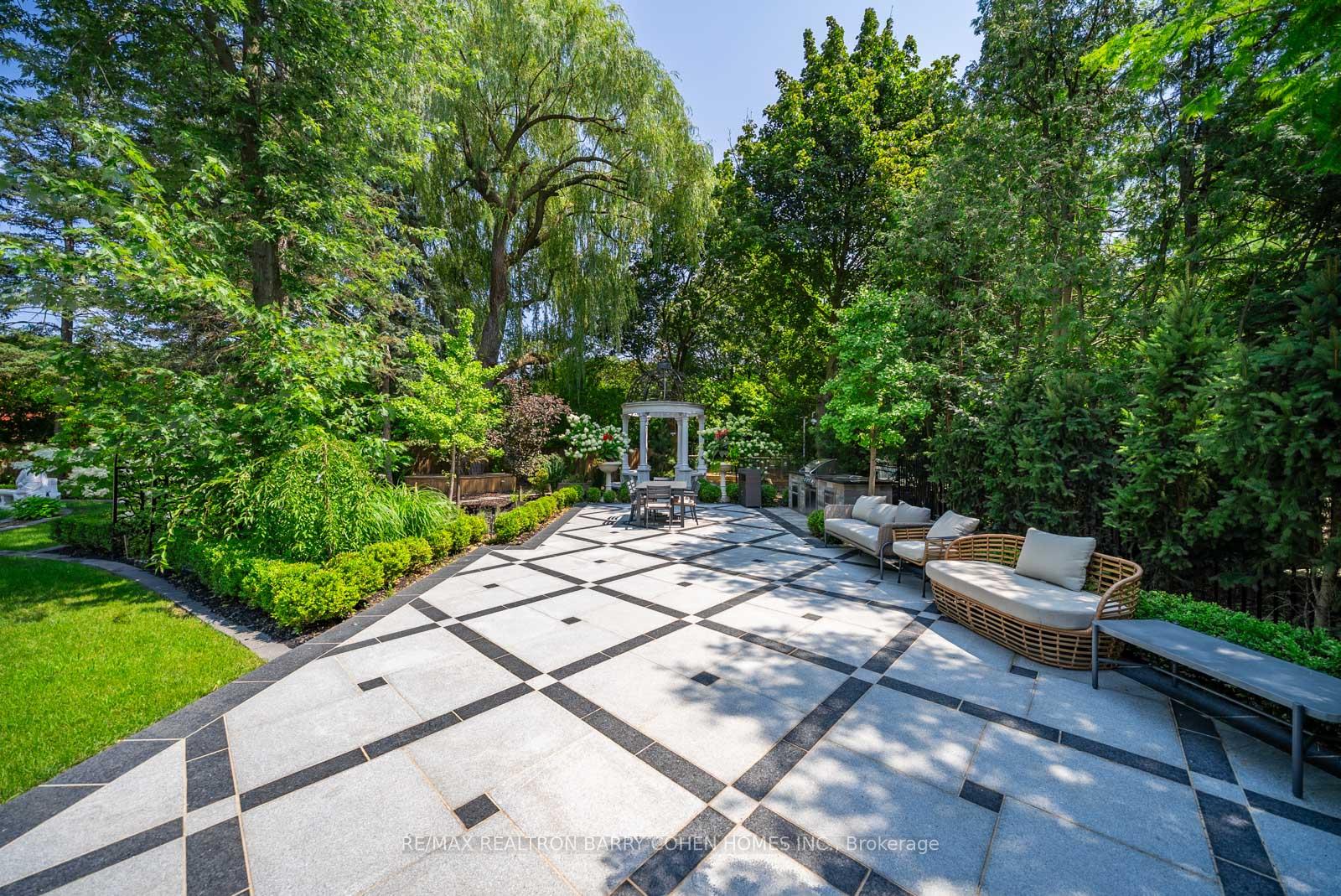 Photo 42 of 99 Bayview Ridge, North York, Bridle Path-Sunnybrook-York Mills — HOMEH