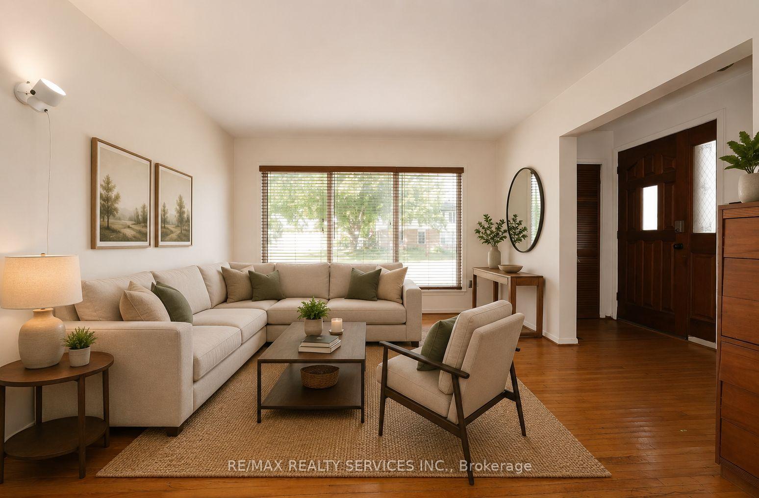 Photo 8 of 79 Cloverdale Drive, Brampton, Avondale — HOMEH