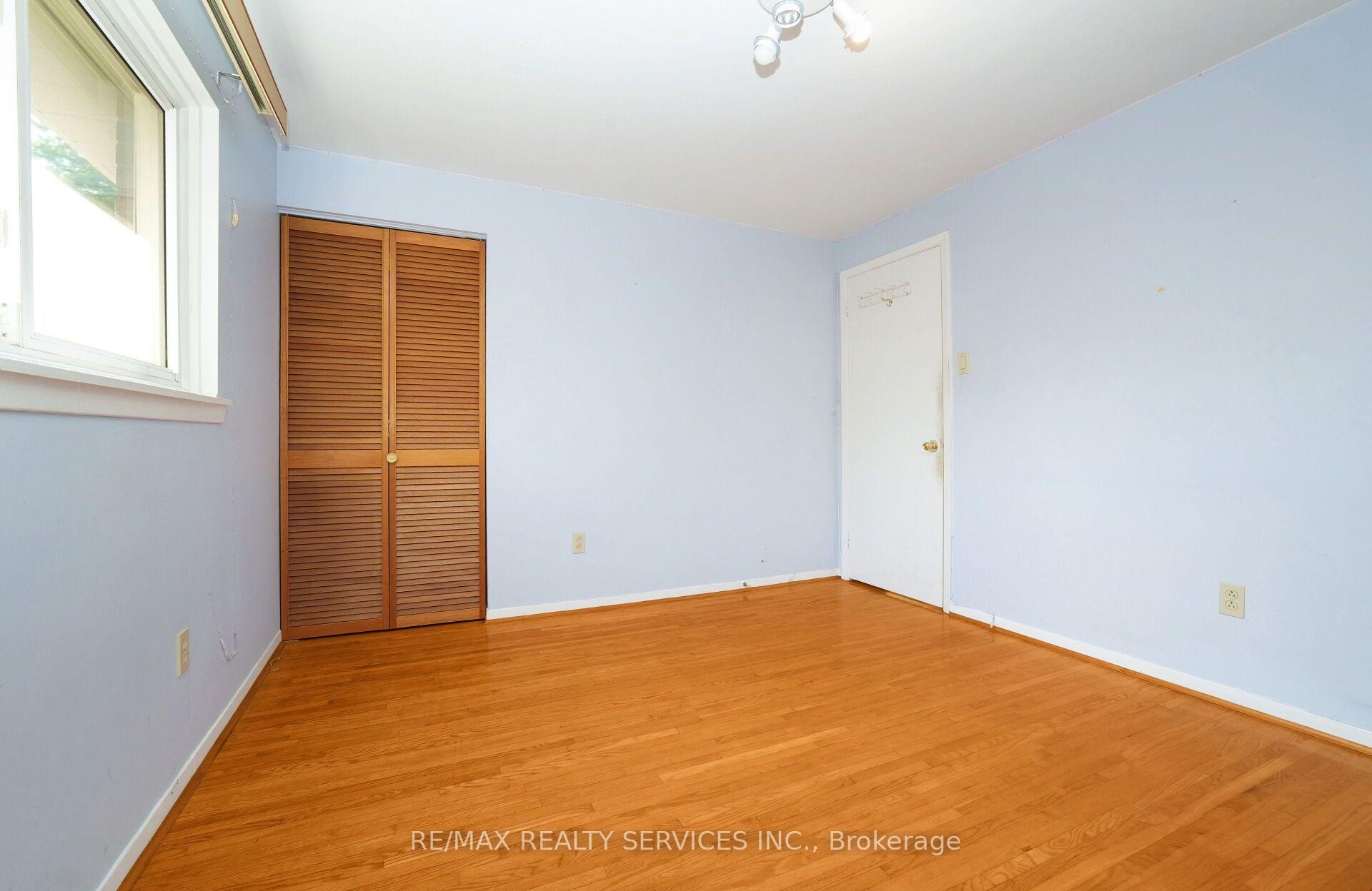 Photo 26 of 79 Cloverdale Drive, Brampton, Avondale — HOMEH
