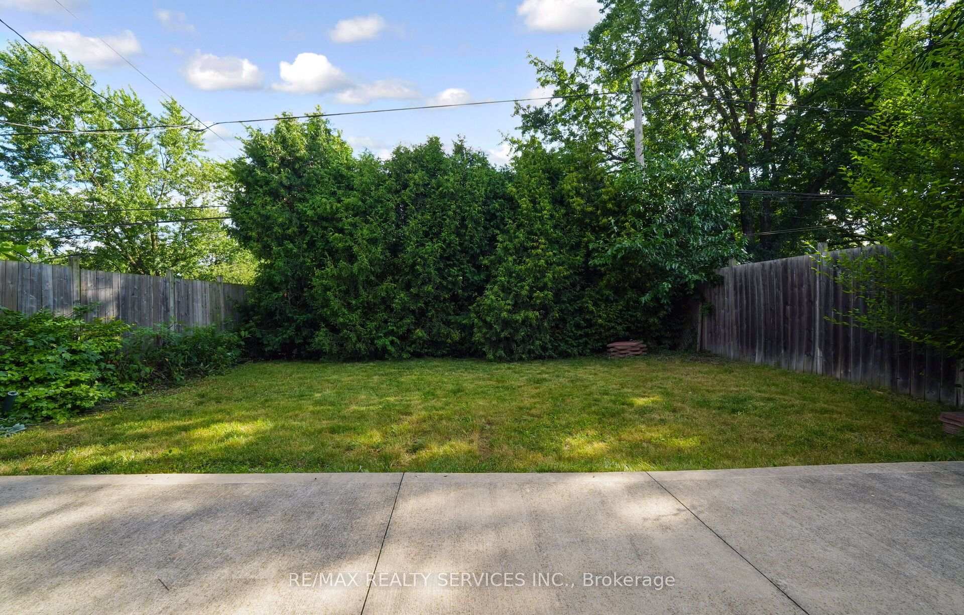 Photo 38 of 79 Cloverdale Drive, Brampton, Avondale — HOMEH