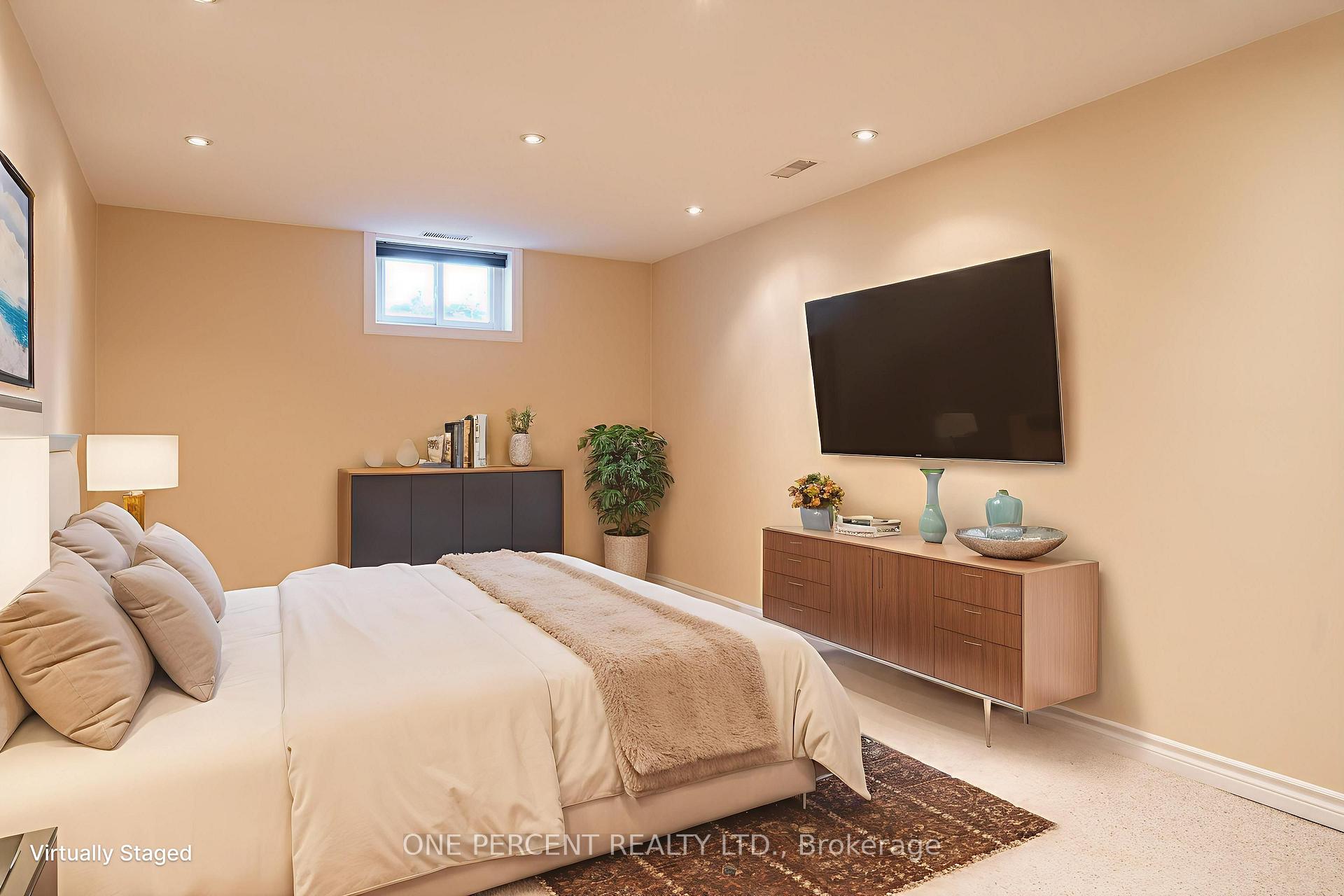 Photo 21 of 696 Peele Boulevard, Burlington, Brant — HOMEH