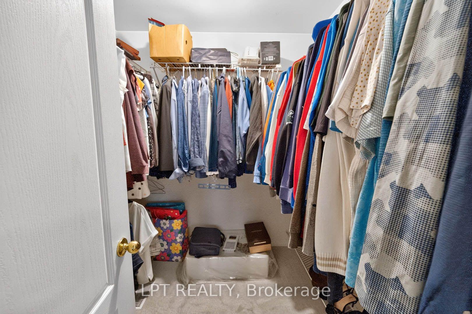 Photo 29 of 43 Liam Drive, Hamilton, Ancaster — HOMEH