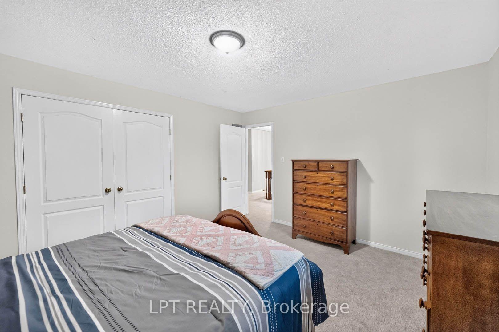 Photo 31 of 43 Liam Drive, Hamilton, Ancaster — HOMEH