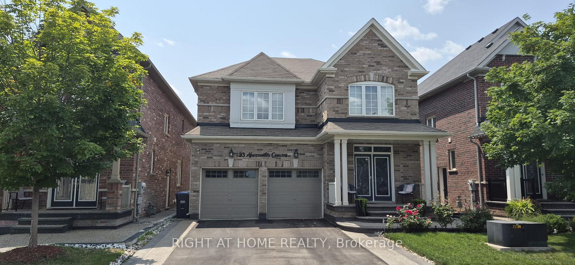 Photo 1 of 33 Abercrombie Crescent, Brampton, Northwest Brampton — HOMEH