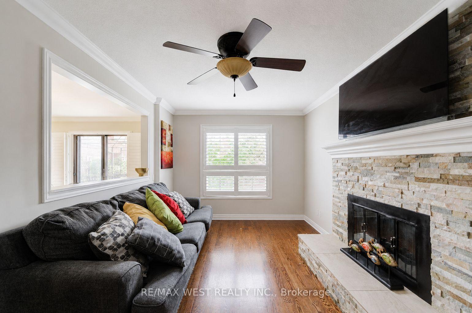 Photo 17 of 8 Ballycastle Crescent, Brampton, Heart Lake West — HOMEH