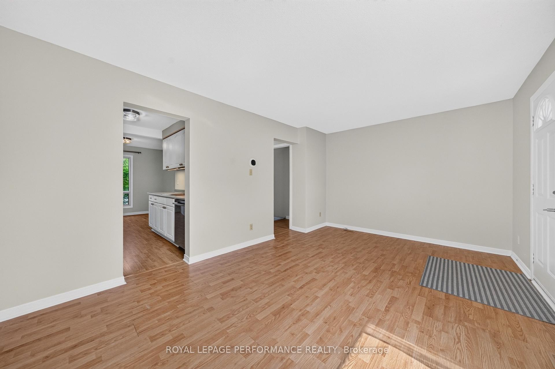 Photo 6 of Unit 10, 1288 Belgate Way, Ottawa, Cyrville — HOMEH