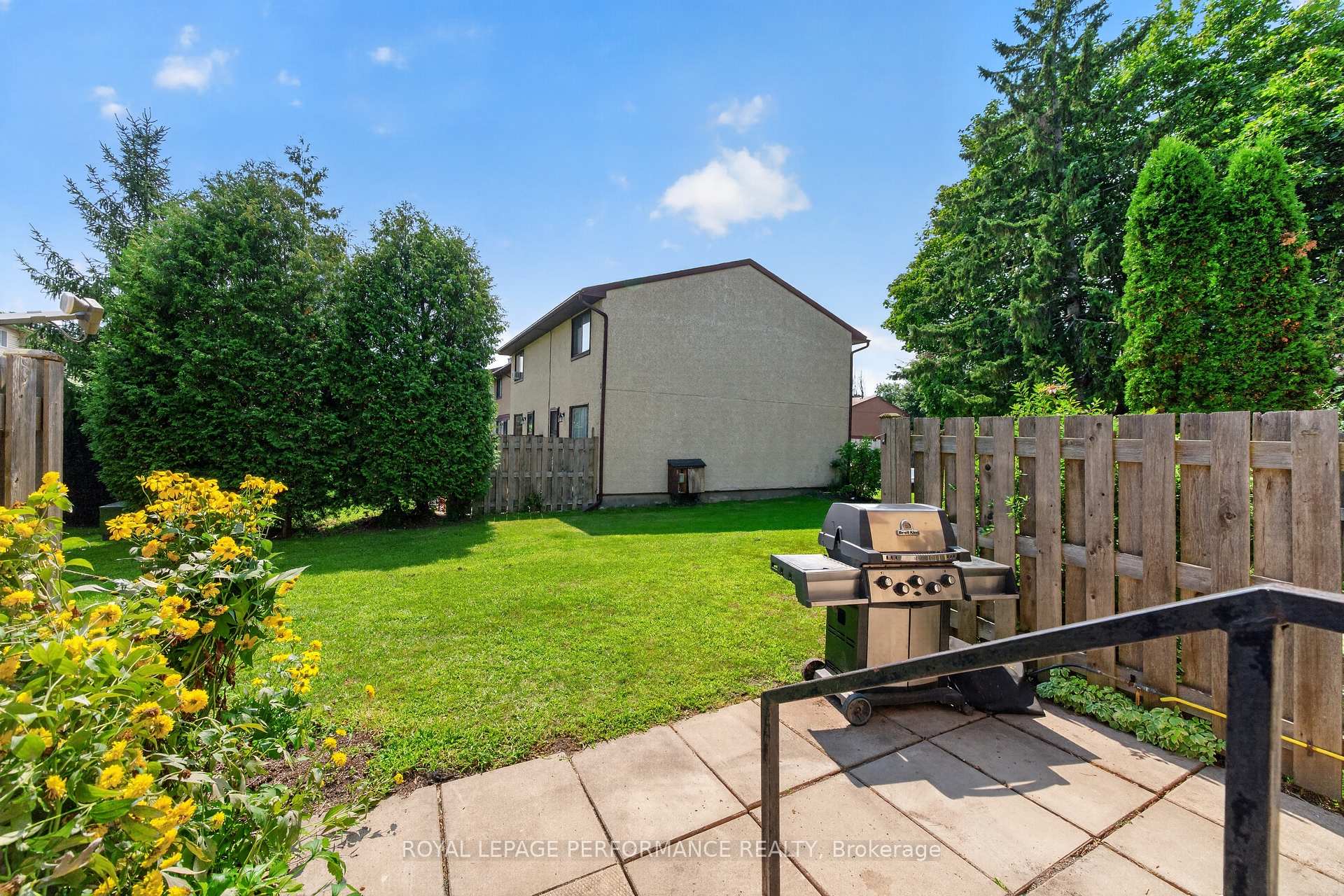 Photo 29 of Unit 10, 1288 Belgate Way, Ottawa, Cyrville — HOMEH