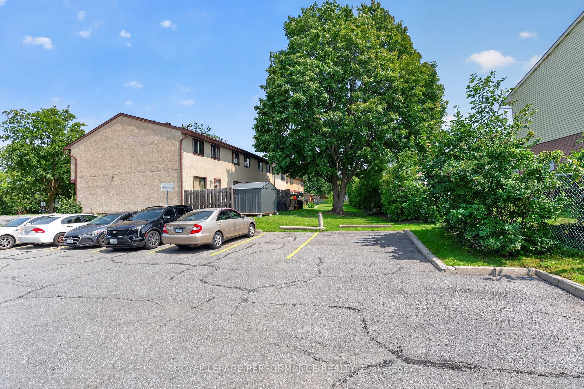 Photo 32 of Unit 10, 1288 Belgate Way, Ottawa, Cyrville — HOMEH