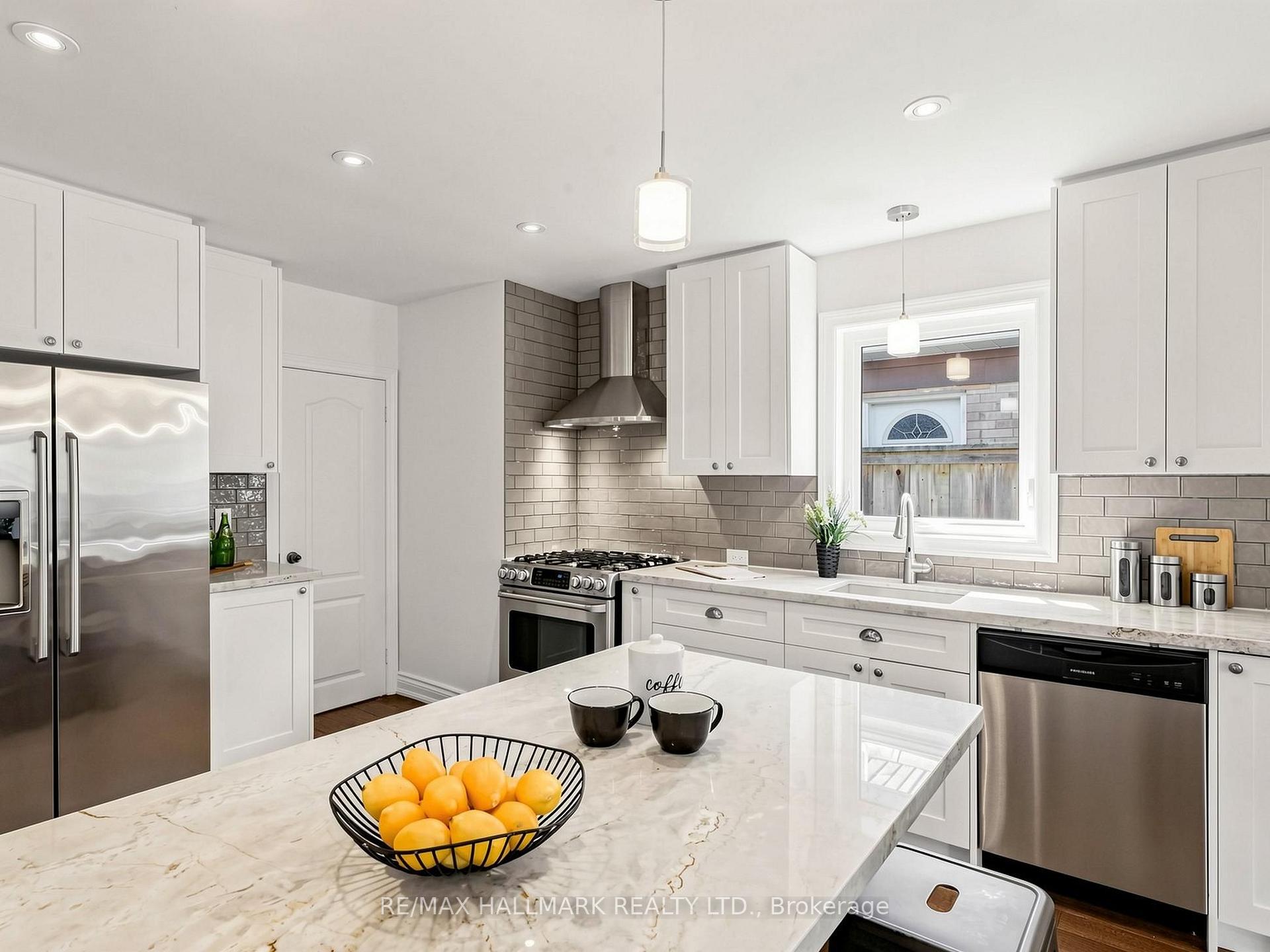 Photo 14 of 7 Panmure Crescent, Scarborough, Bendale — HOMEH