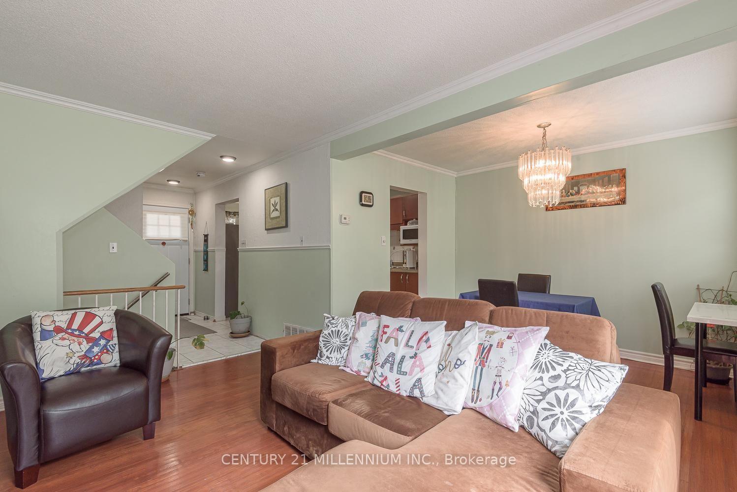 Photo 9 of 336 Fleetwood Crescent, Brampton, Southgate — HOMEH