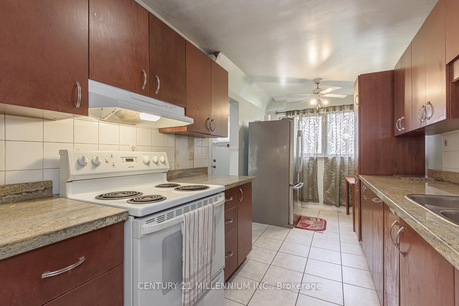 Photo 11 of 336 Fleetwood Crescent, Brampton, Southgate — HOMEH