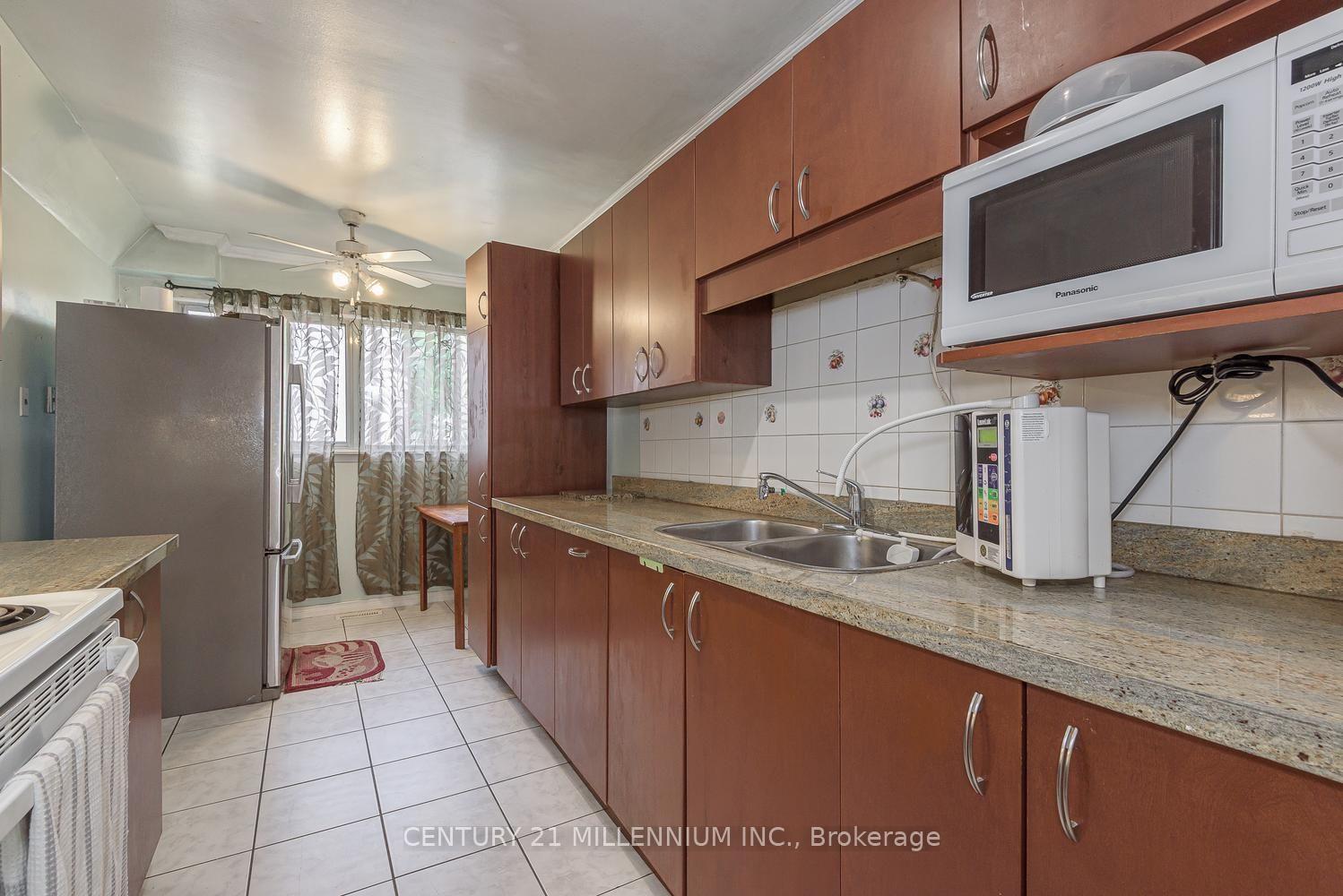 Photo 12 of 336 Fleetwood Crescent, Brampton, Southgate — HOMEH