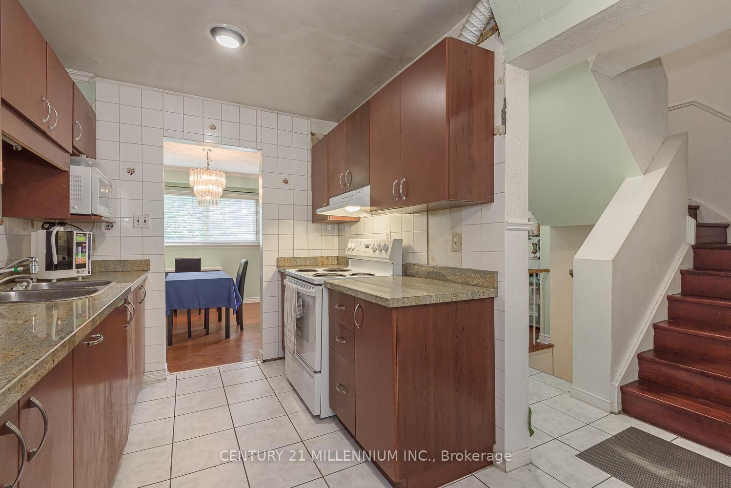 Photo 13 of 336 Fleetwood Crescent, Brampton, Southgate — HOMEH