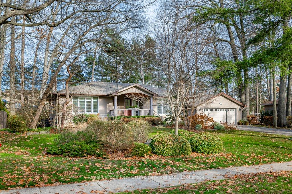 Photo 2 of 349 Wedgewood Drive, Oakville, Morrison — HOMEH