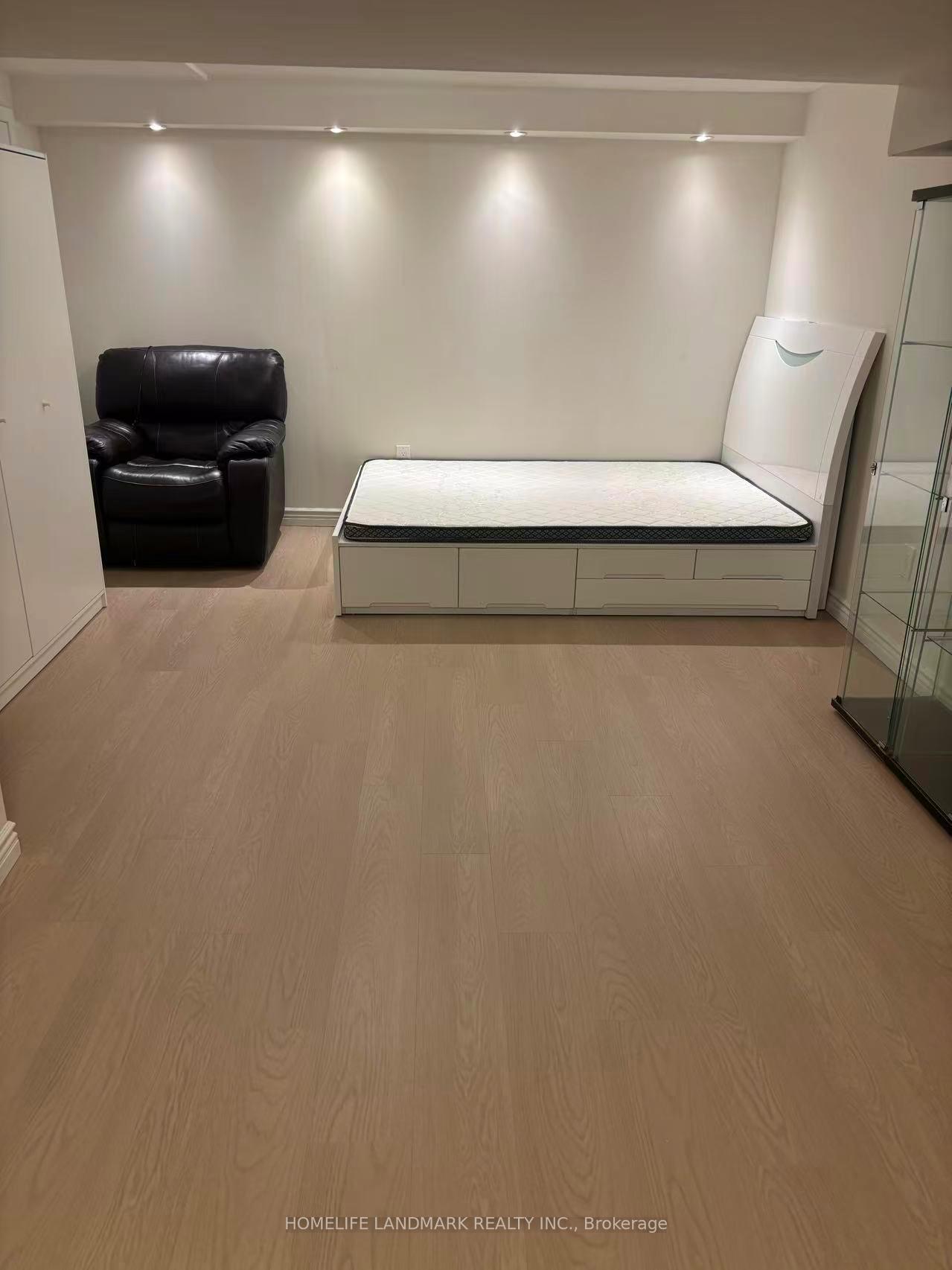Photo 2 of Unit 2, 72 Dusay Place, Scarborough, L'Amoreaux — HOMEH