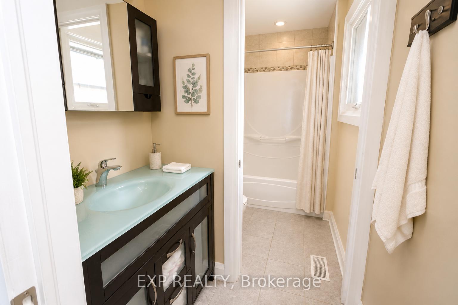 Photo 16 of 4614 Donnelly Drive, Ottawa, Rideau Twp S of Reg Rd 6 W of Mccordick Rd. — HOMEH