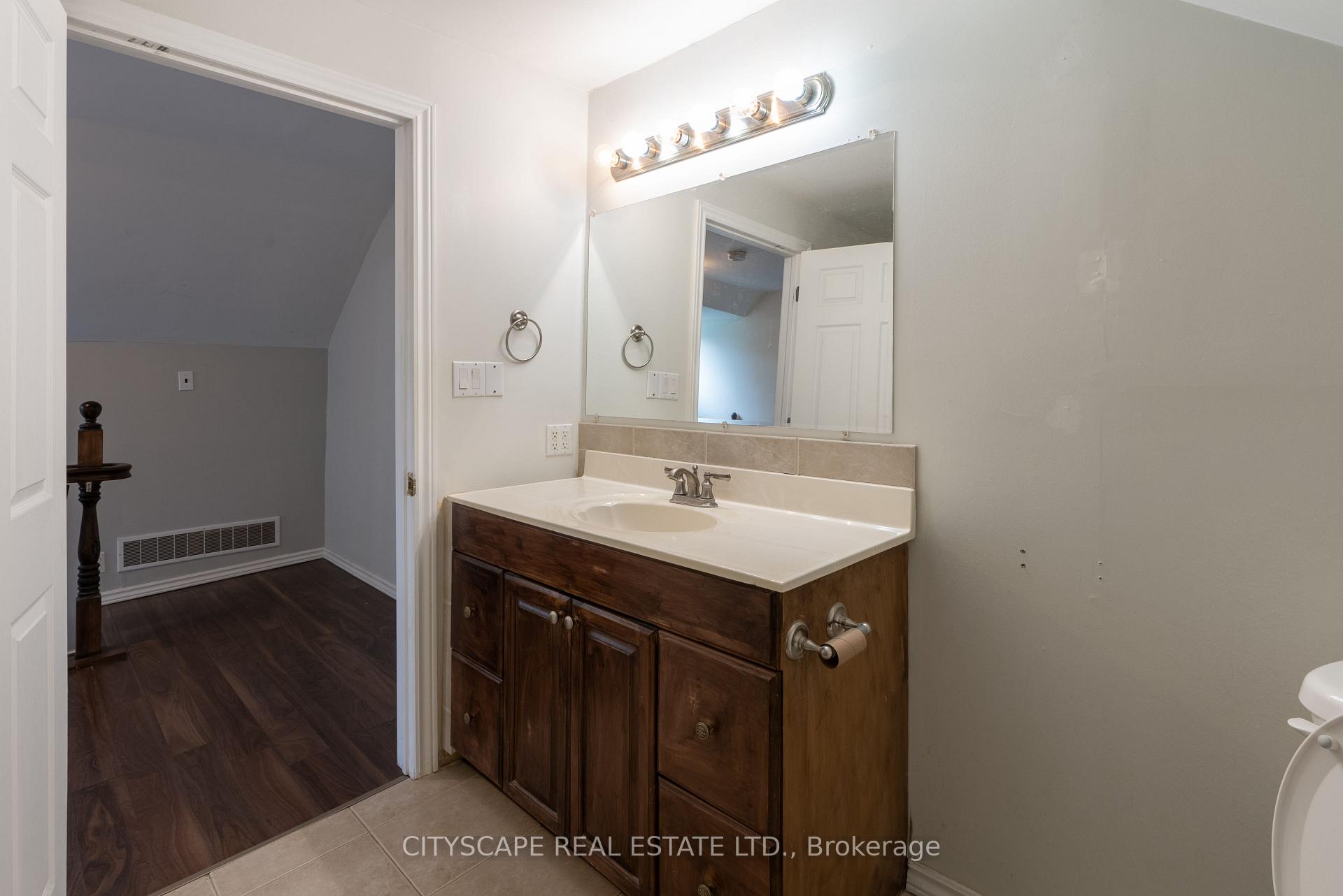 Photo 21 of 408 William Street, Shelburne — HOMEH