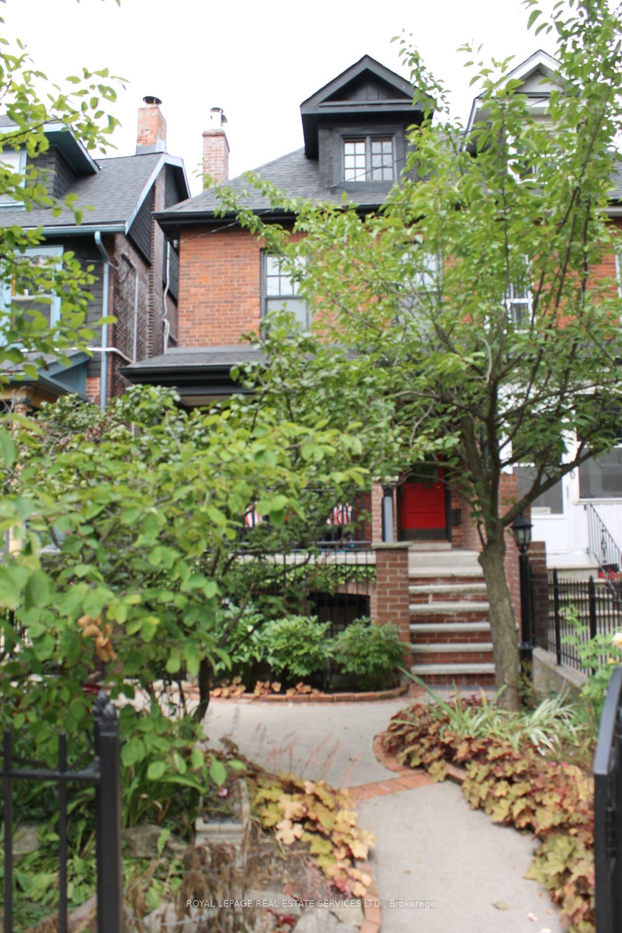 Front of Unit Lower L, 82 Galley Avenue