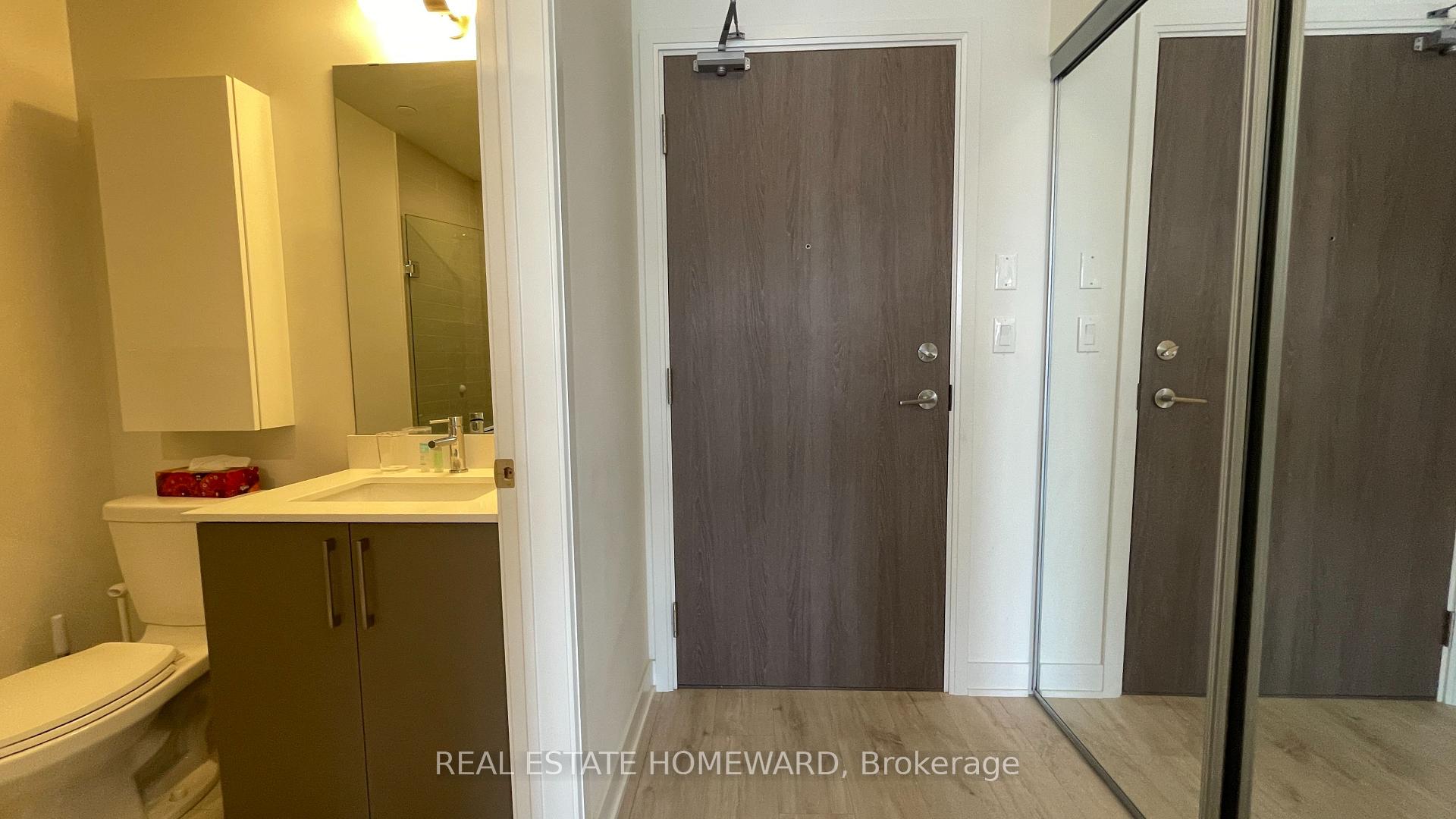Photo 6 of Unit 813W, 27 Bathurst Street, Toronto, Waterfront Communities — HOMEH