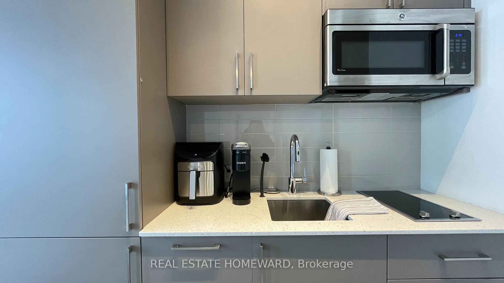 Photo 16 of Unit 813W, 27 Bathurst Street, Toronto, Waterfront Communities — HOMEH