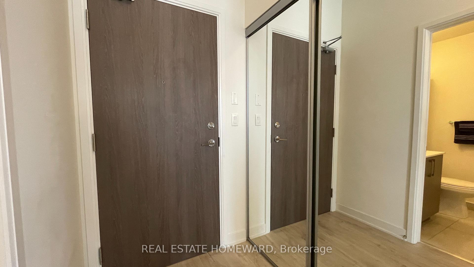 Photo 27 of Unit 813W, 27 Bathurst Street, Toronto, Waterfront Communities — HOMEH