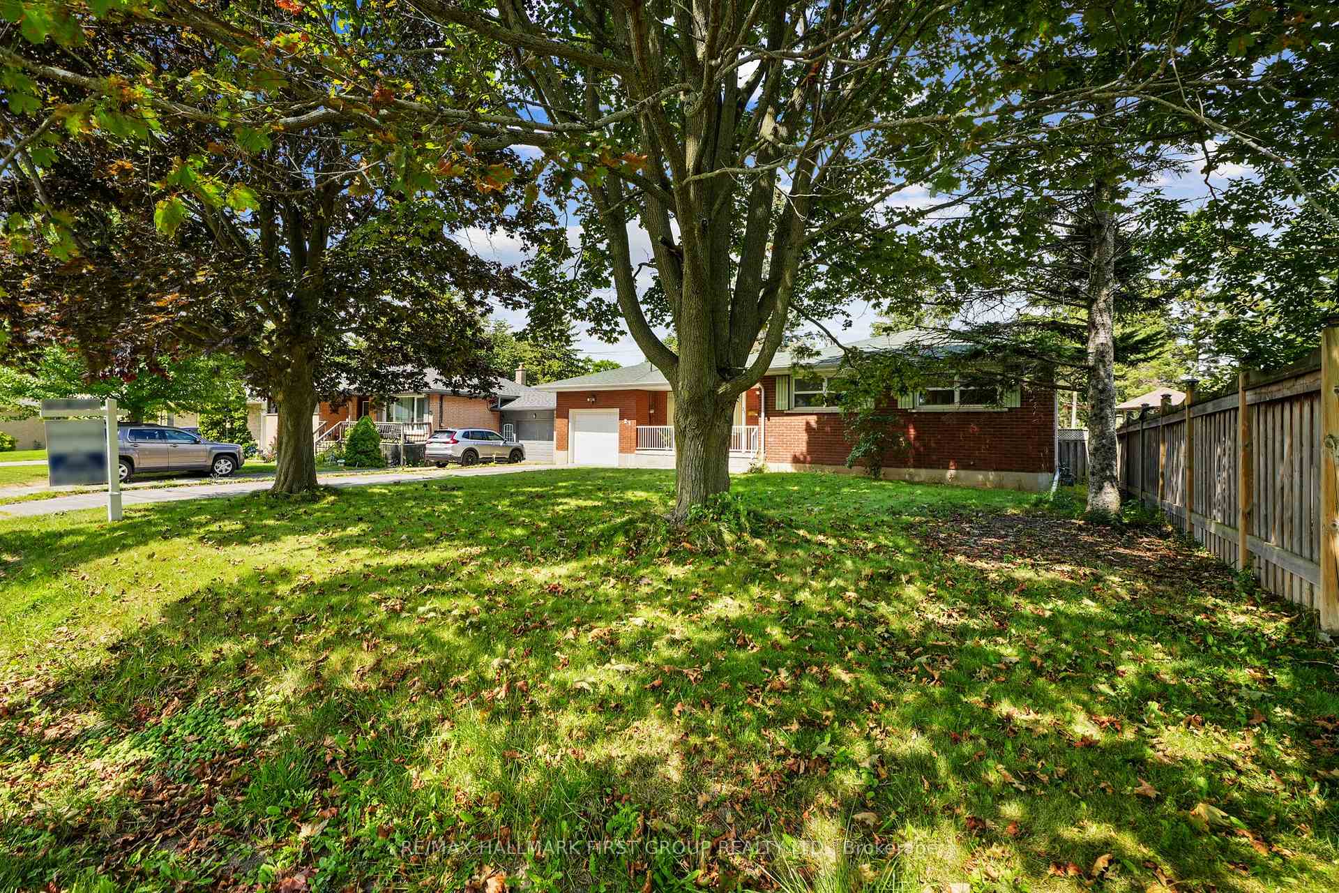 Photo 2 of 21 Gardiner Crescent, Cobourg — HOMEH