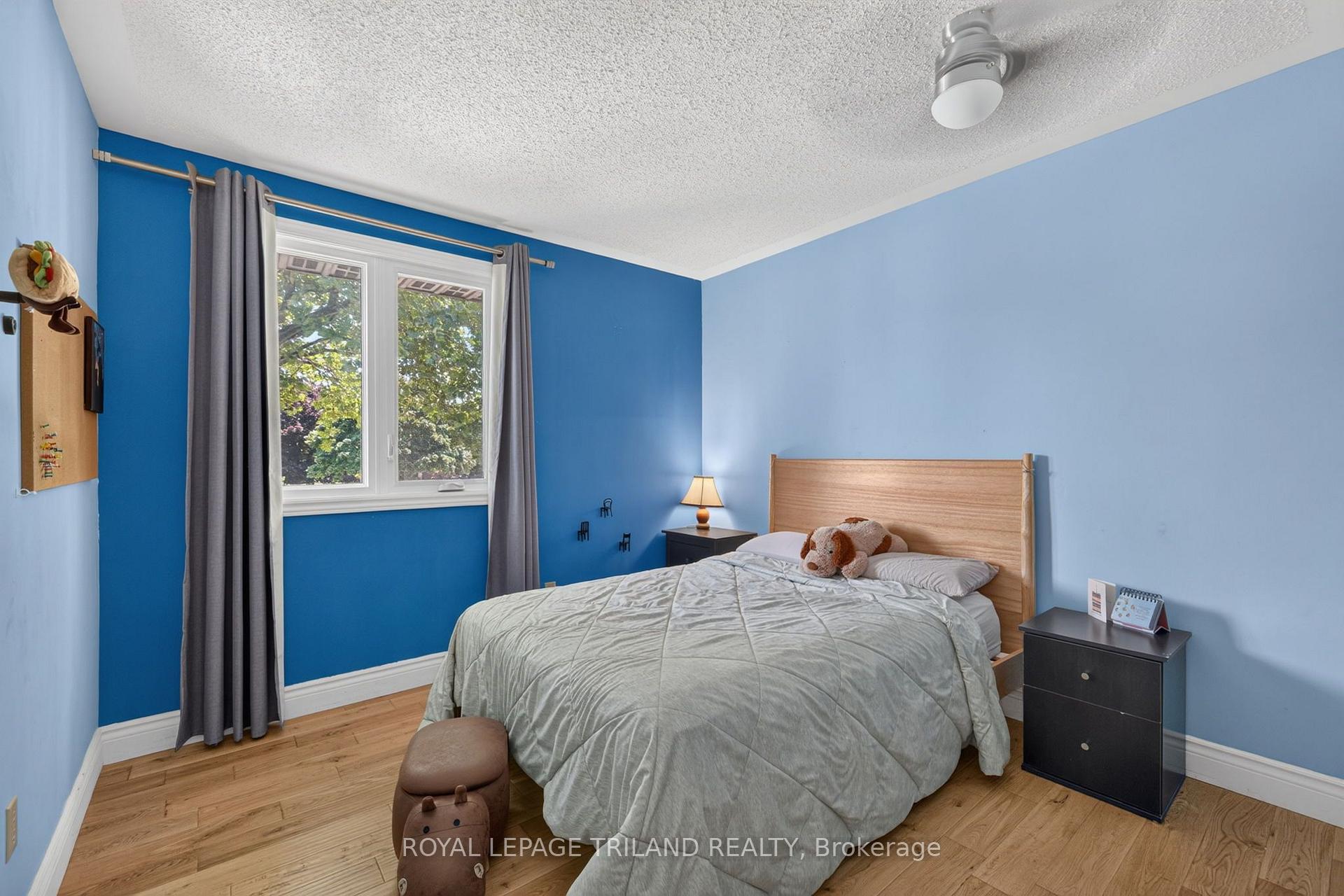 Photo 24 of 1077 Mahogany Crescent, London, North P — HOMEH