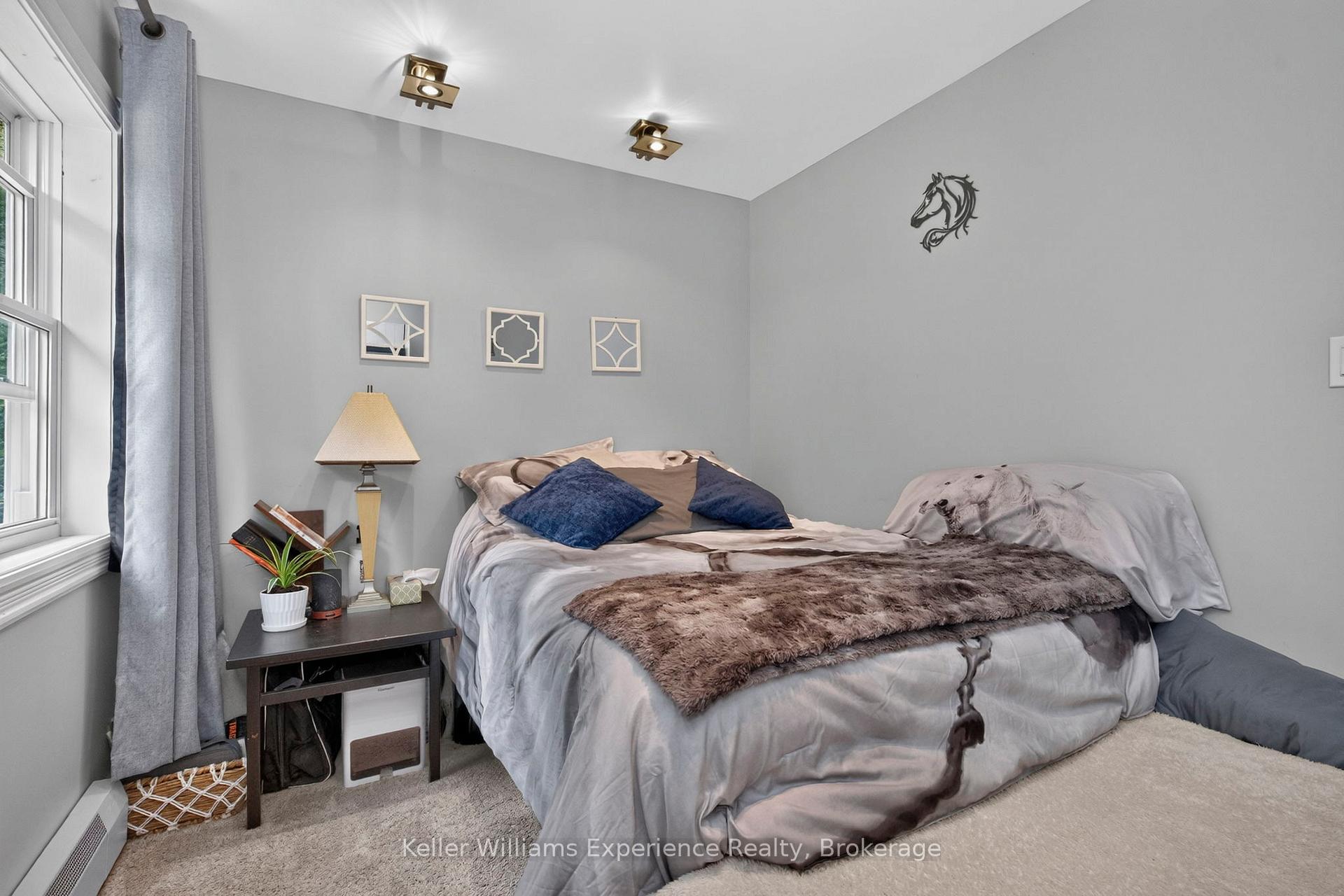 Photo 18 of 3744 Flos 4 Road W, Springwater, Rural Springwater — HOMEH