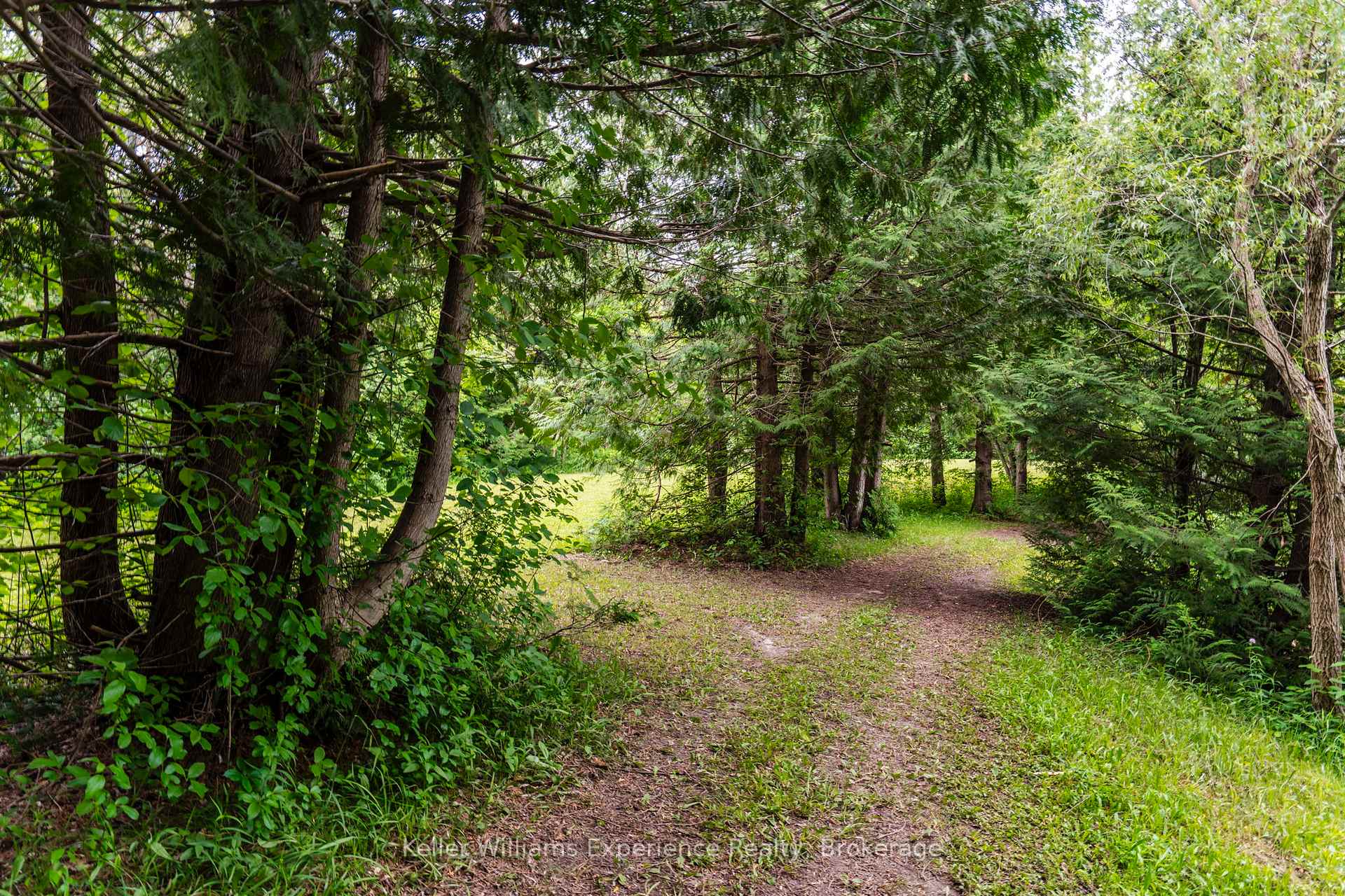 Photo 23 of 3744 Flos 4 Road W, Springwater, Rural Springwater — HOMEH