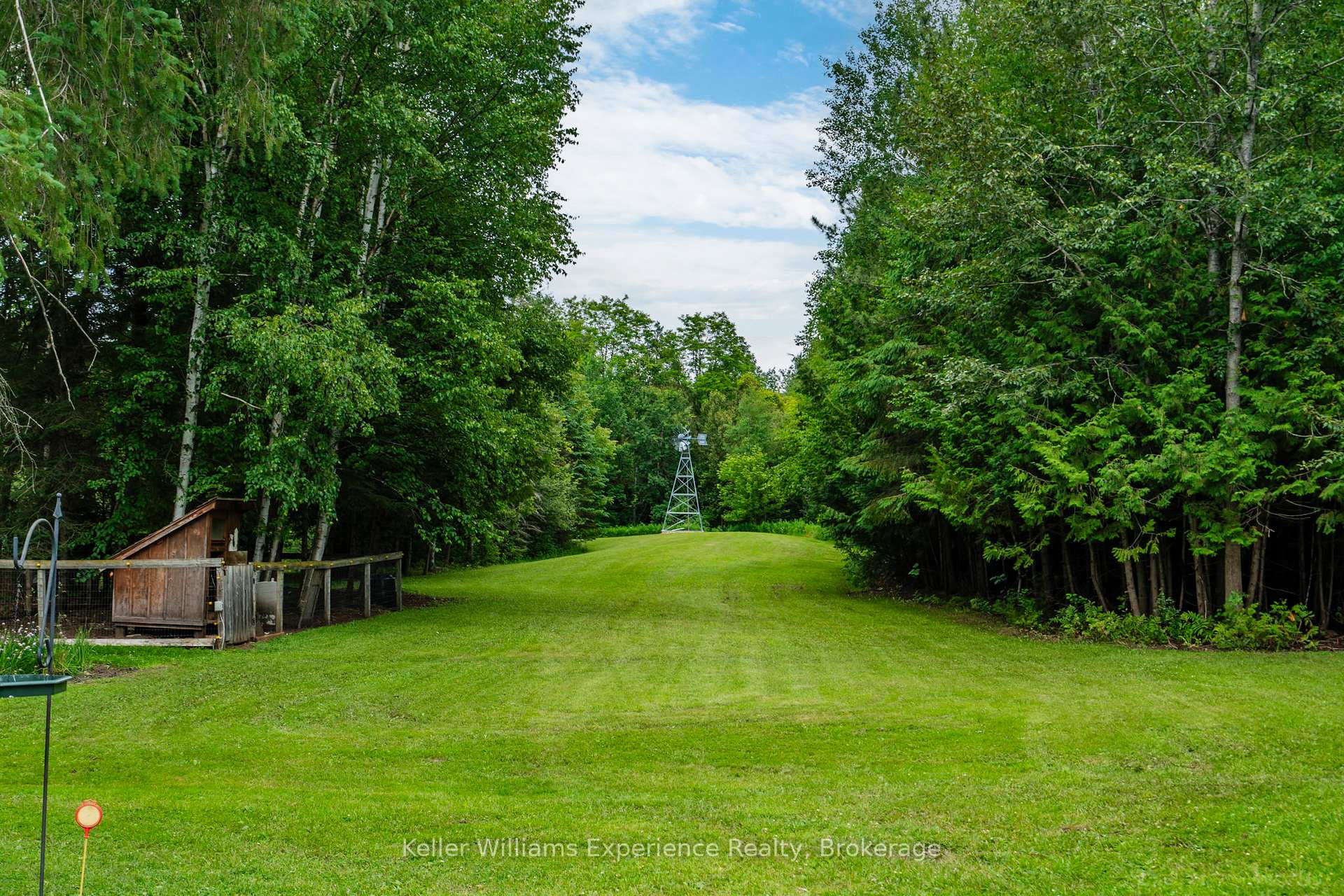 Photo 25 of 3744 Flos 4 Road W, Springwater, Rural Springwater — HOMEH