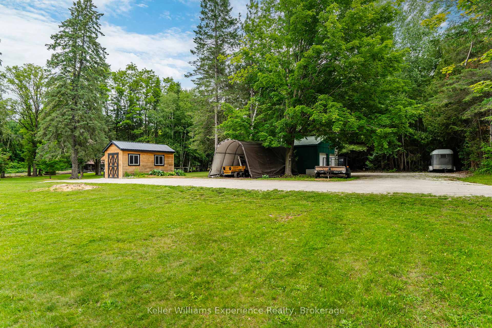 Photo 29 of 3744 Flos 4 Road W, Springwater, Rural Springwater — HOMEH