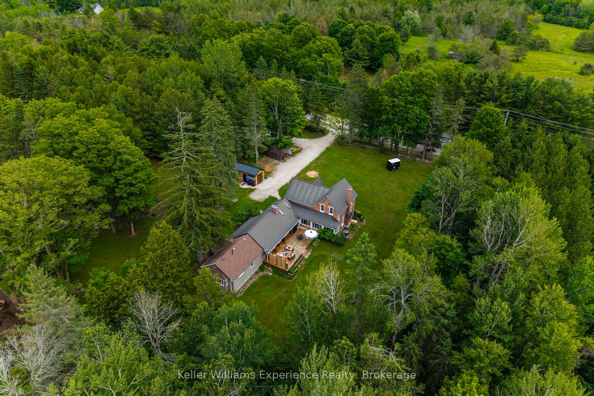 Photo 33 of 3744 Flos 4 Road W, Springwater, Rural Springwater — HOMEH