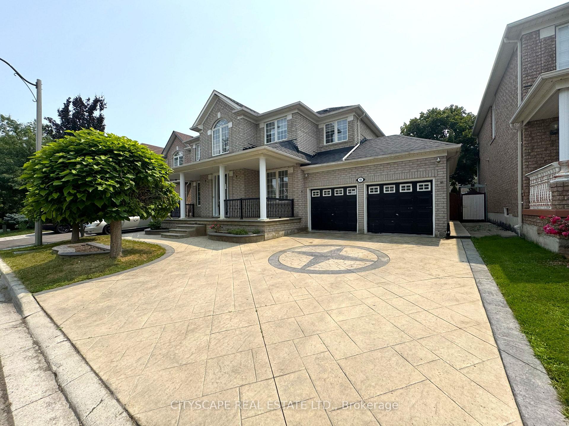Photo 1 of 19 Selhurst Drive, Brampton, Vales of Castlemore — HOMEH