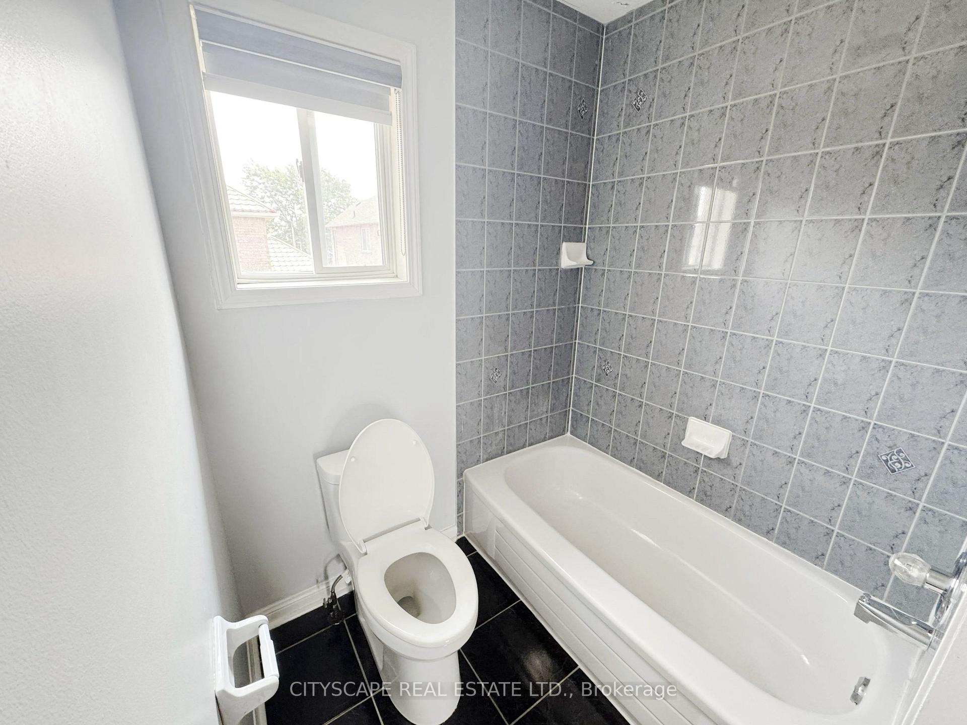 Photo 59 of 19 Selhurst Drive, Brampton, Vales of Castlemore — HOMEH
