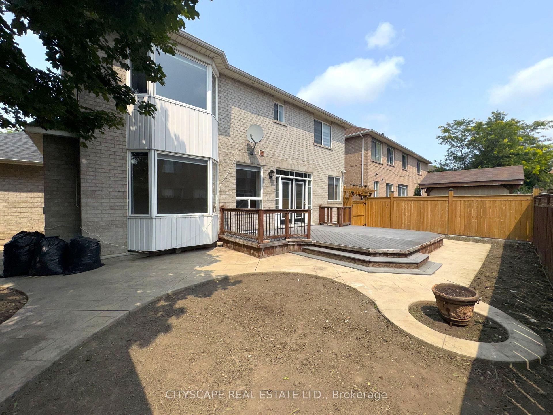 Photo 76 of 19 Selhurst Drive, Brampton, Vales of Castlemore — HOMEH