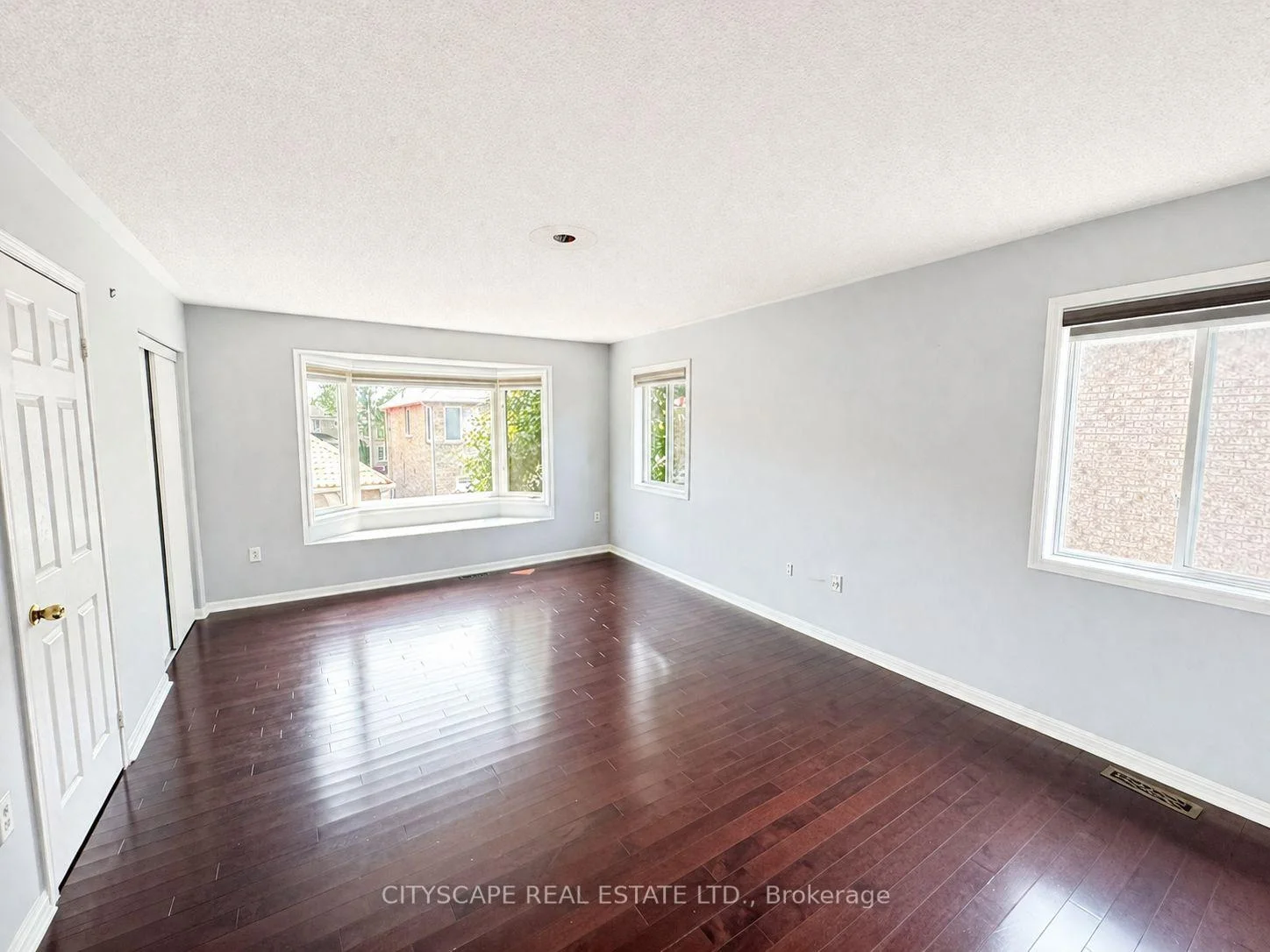 Photo 30 of 19 Selhurst Drive, Brampton, Vales of Castlemore — HOMEH