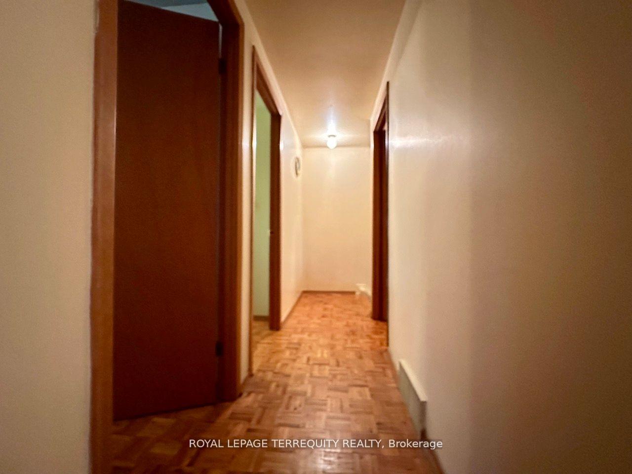 Photo 11 of 35 Orchard Place, Chatham-Kent — HOMEH