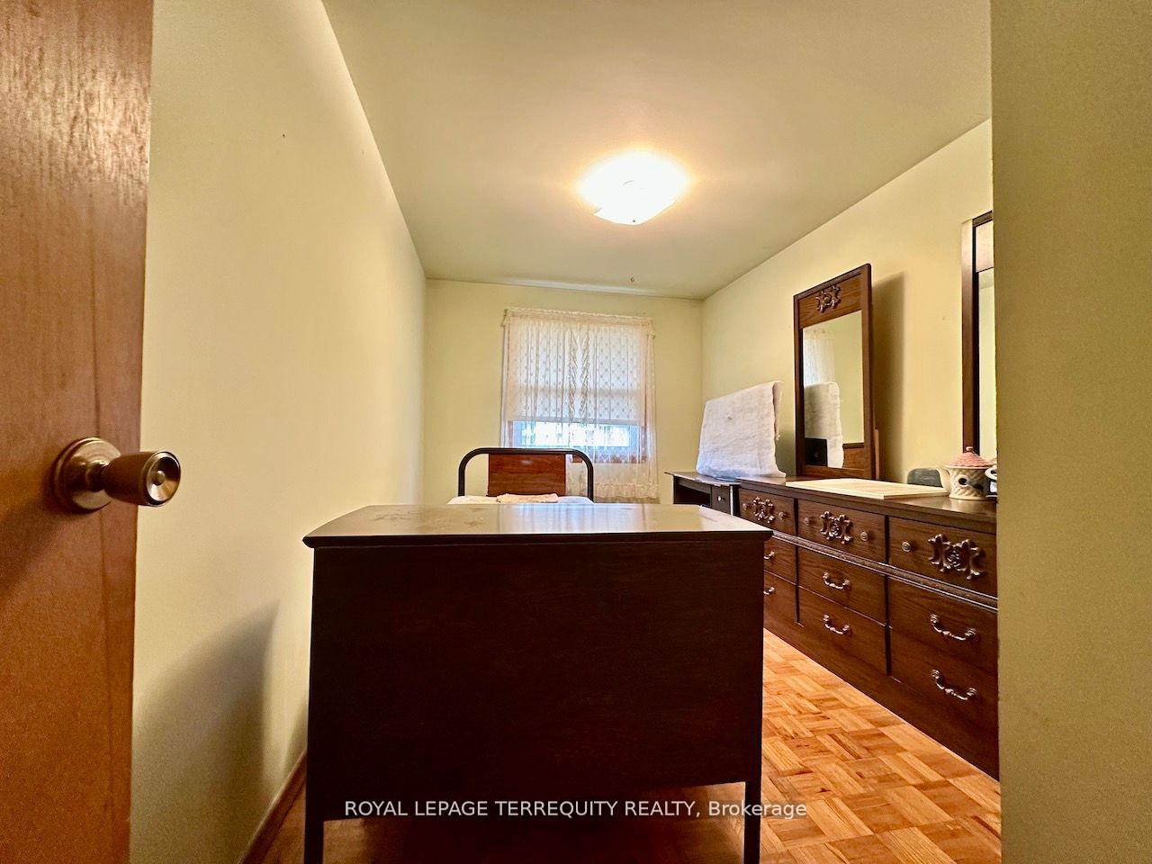 Photo 14 of 35 Orchard Place, Chatham-Kent — HOMEH