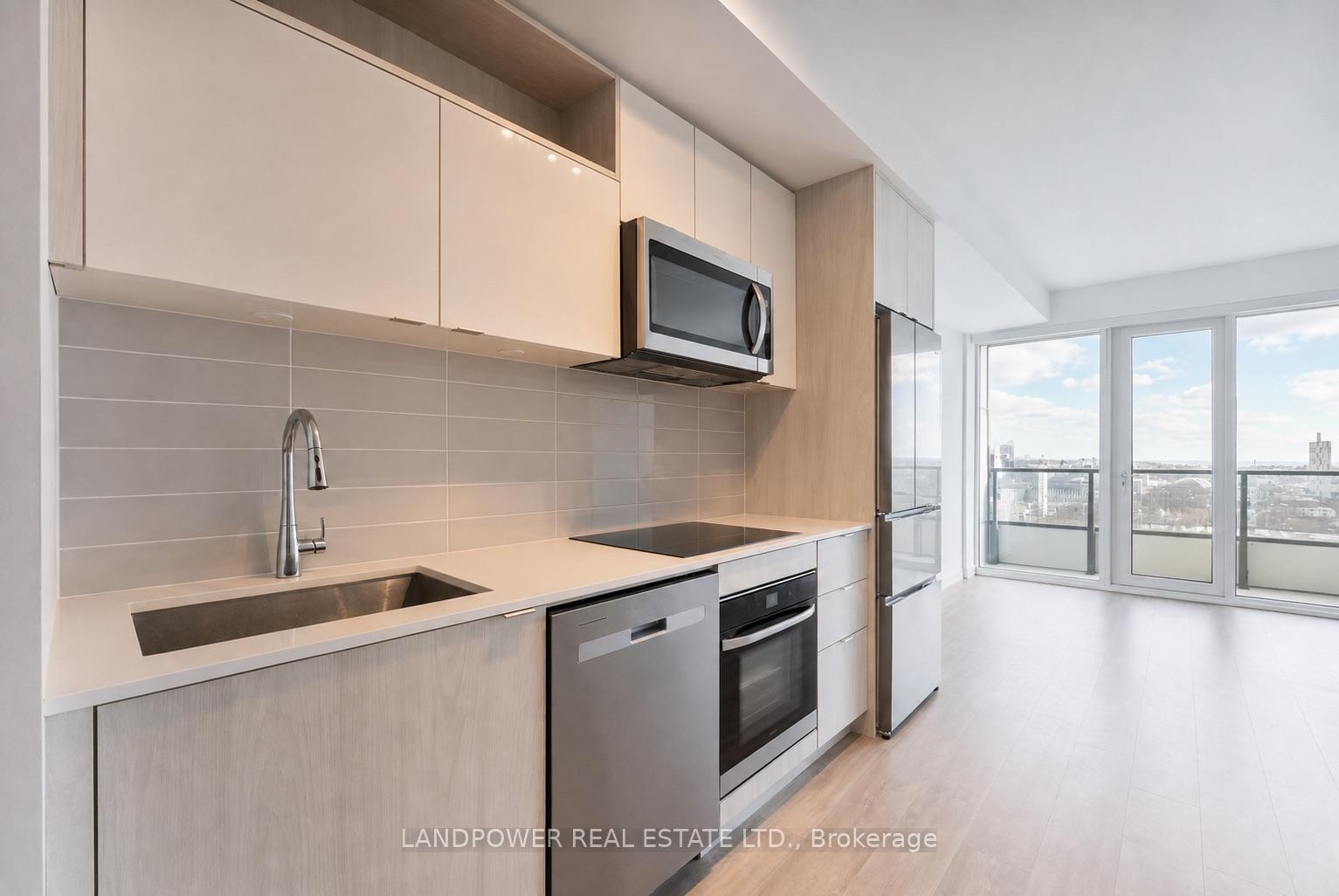 Photo 5 of Unit 2207, 70 Princess Street, Toronto, Waterfront Communities — HOMEH