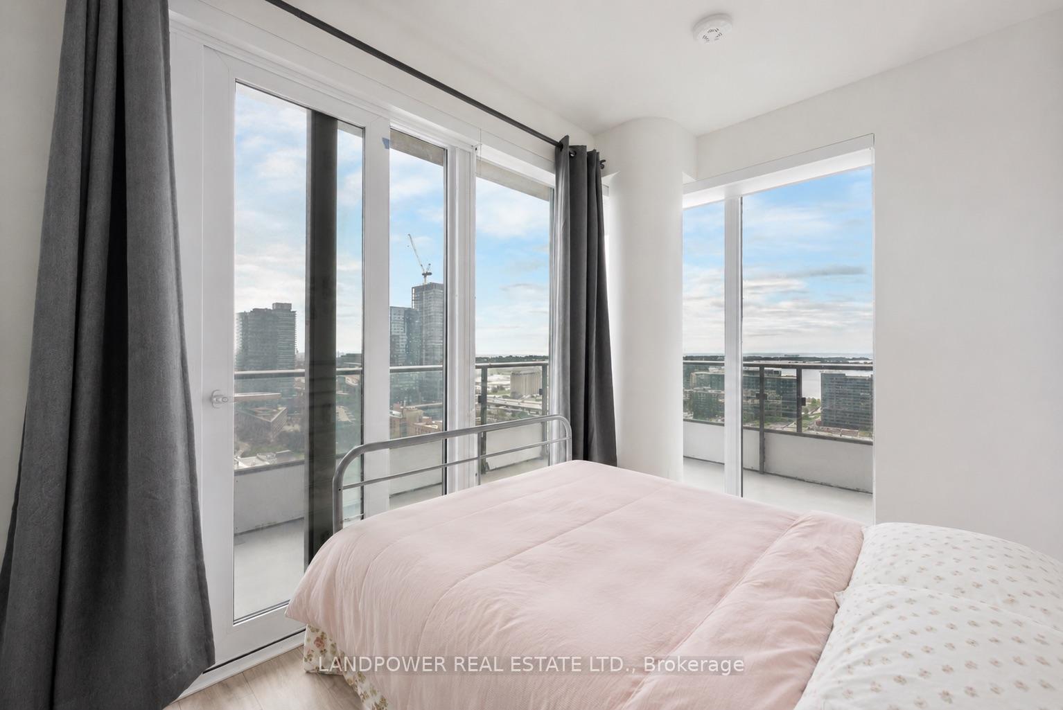 Photo 12 of Unit 2207, 70 Princess Street, Toronto, Waterfront Communities — HOMEH