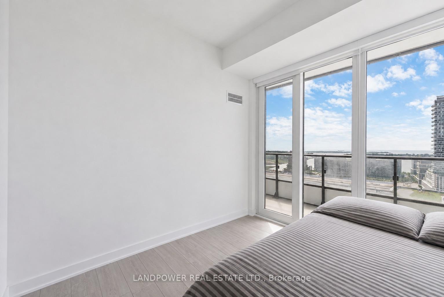 Photo 13 of Unit 2207, 70 Princess Street, Toronto, Waterfront Communities — HOMEH