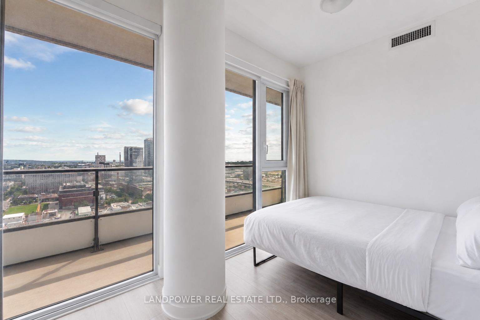 Photo 16 of Unit 2207, 70 Princess Street, Toronto, Waterfront Communities — HOMEH