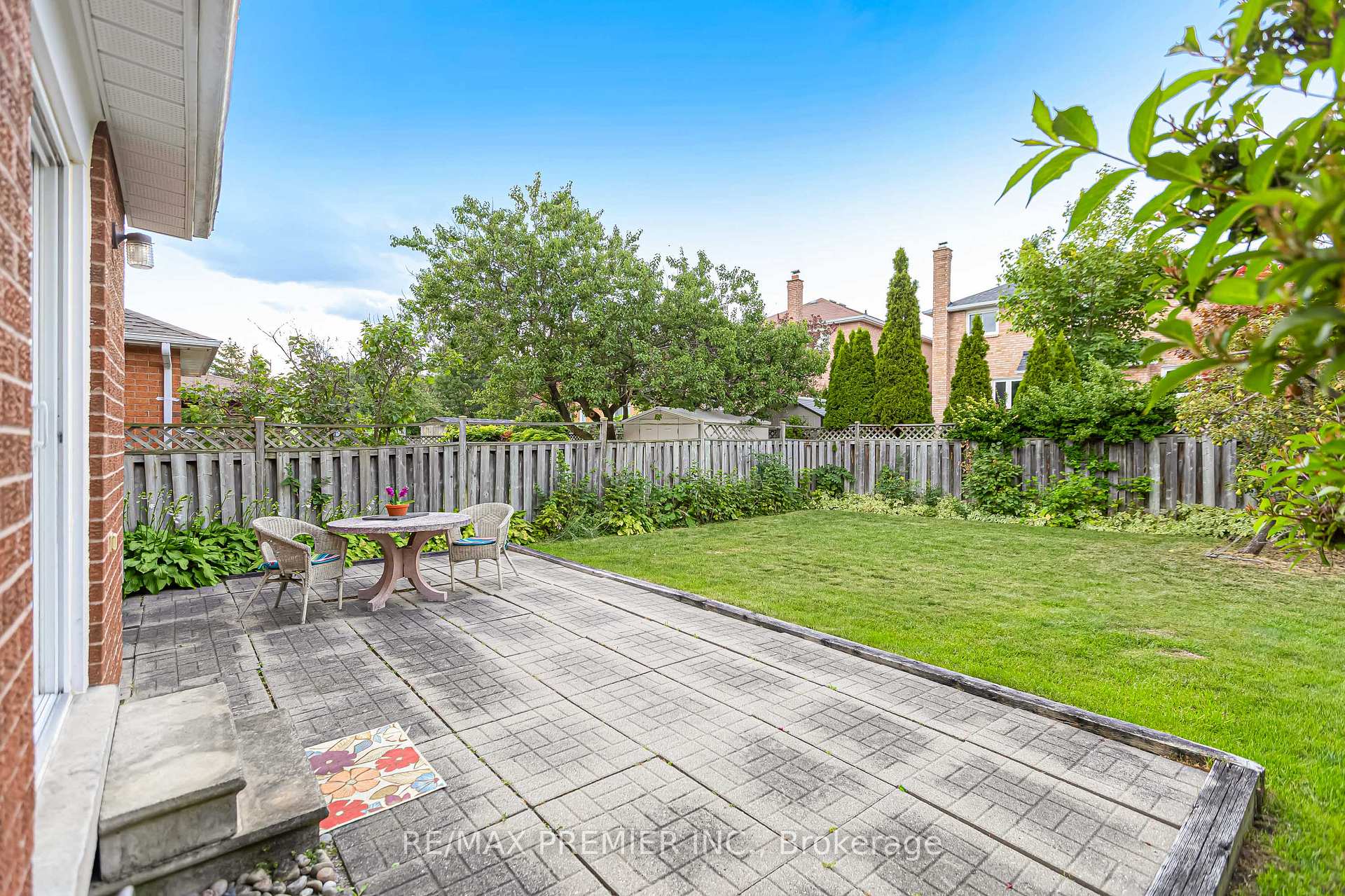 Photo 45 of 90 Pentland Crescent, Vaughan, Maple — HOMEH
