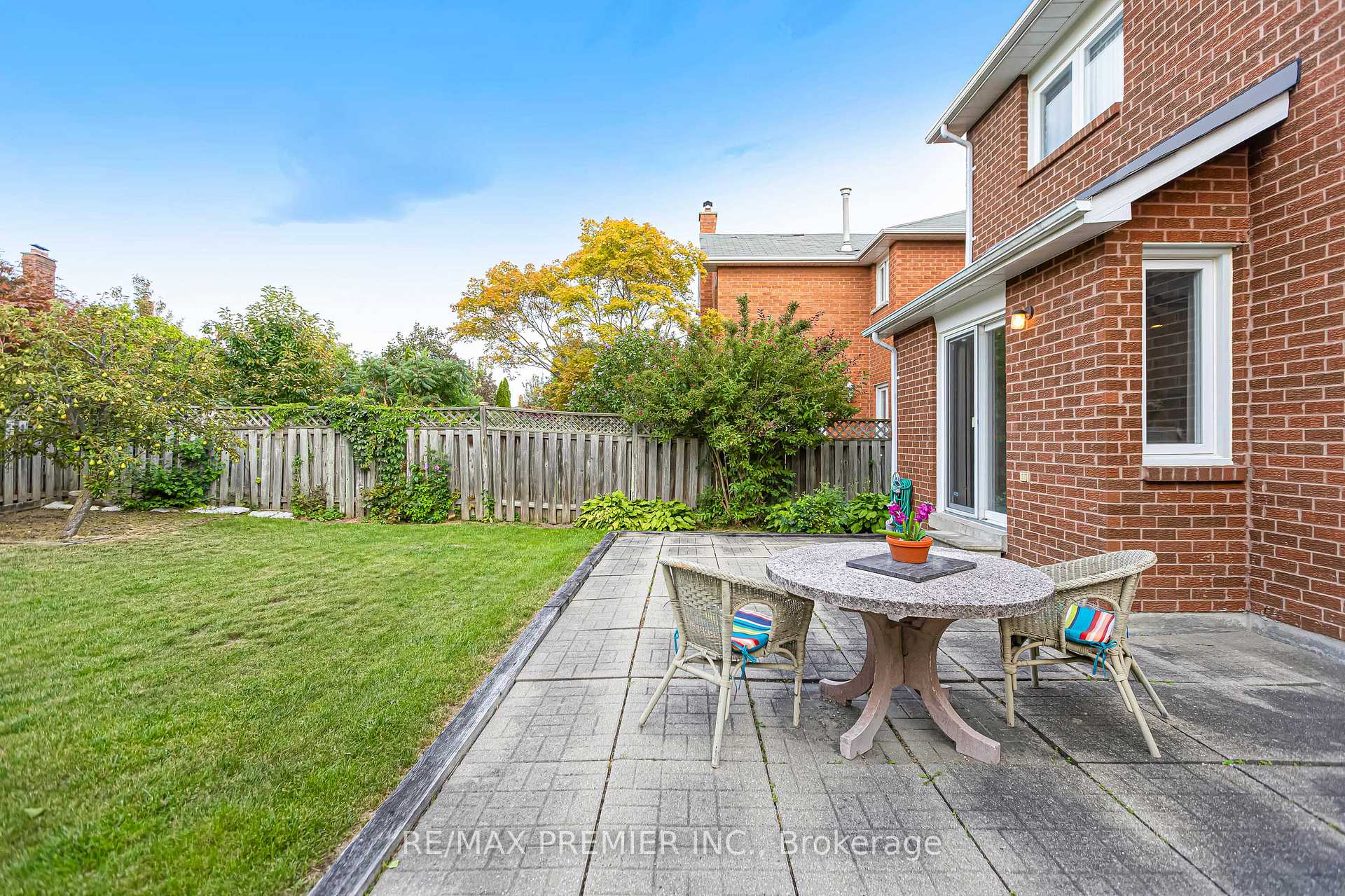 Photo 47 of 90 Pentland Crescent, Vaughan, Maple — HOMEH