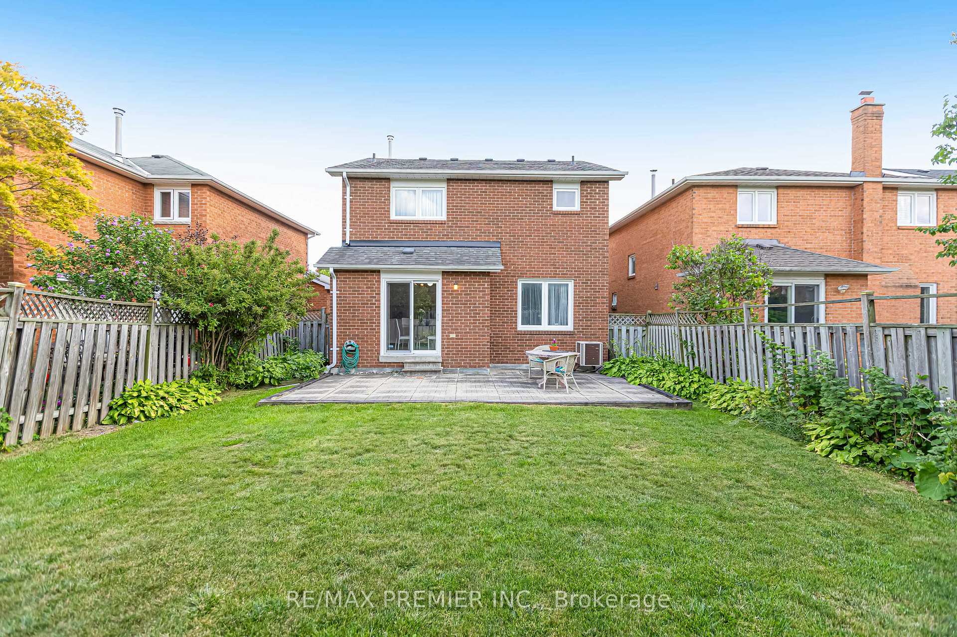 Photo 50 of 90 Pentland Crescent, Vaughan, Maple — HOMEH