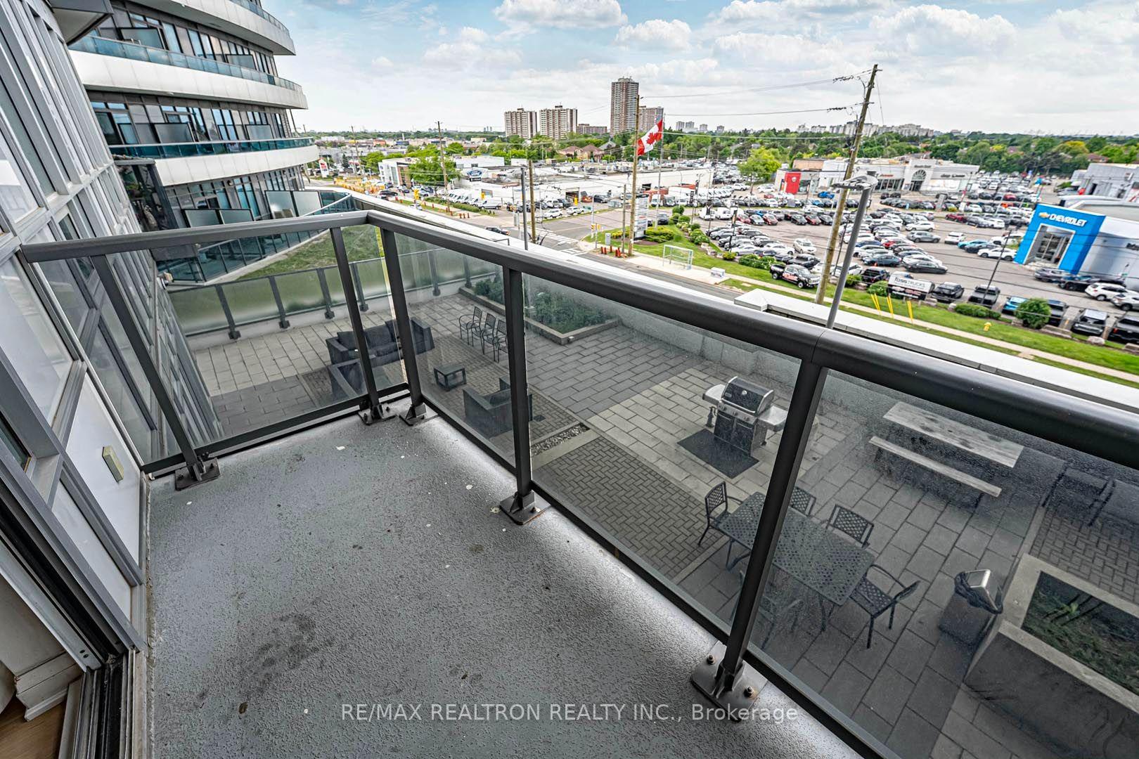 Photo 14 of Unit 418, 7161 Yonge Street, Markham, Grandview — HOMEH