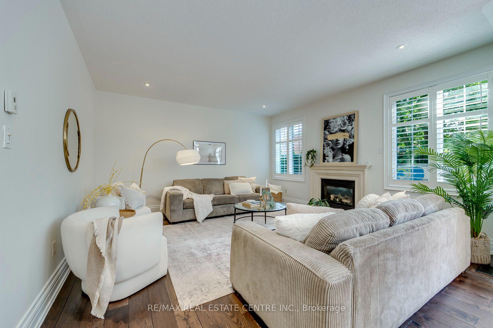 Photo 12 of 290 Duskywing Way, Oakville, Bronte — HOMEH